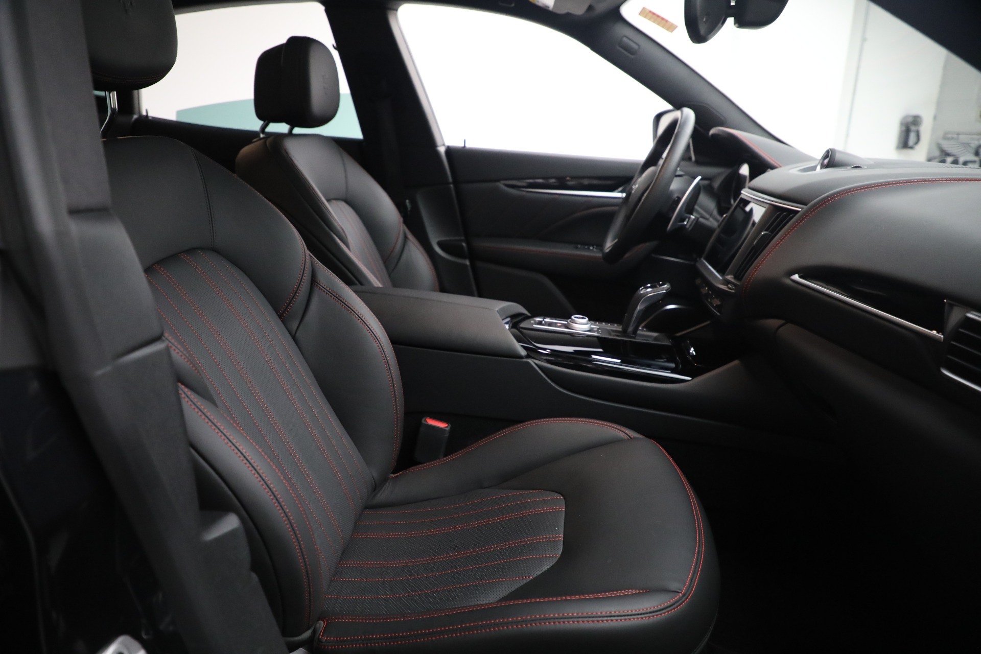 New-2023-Maserati-Levante-GT