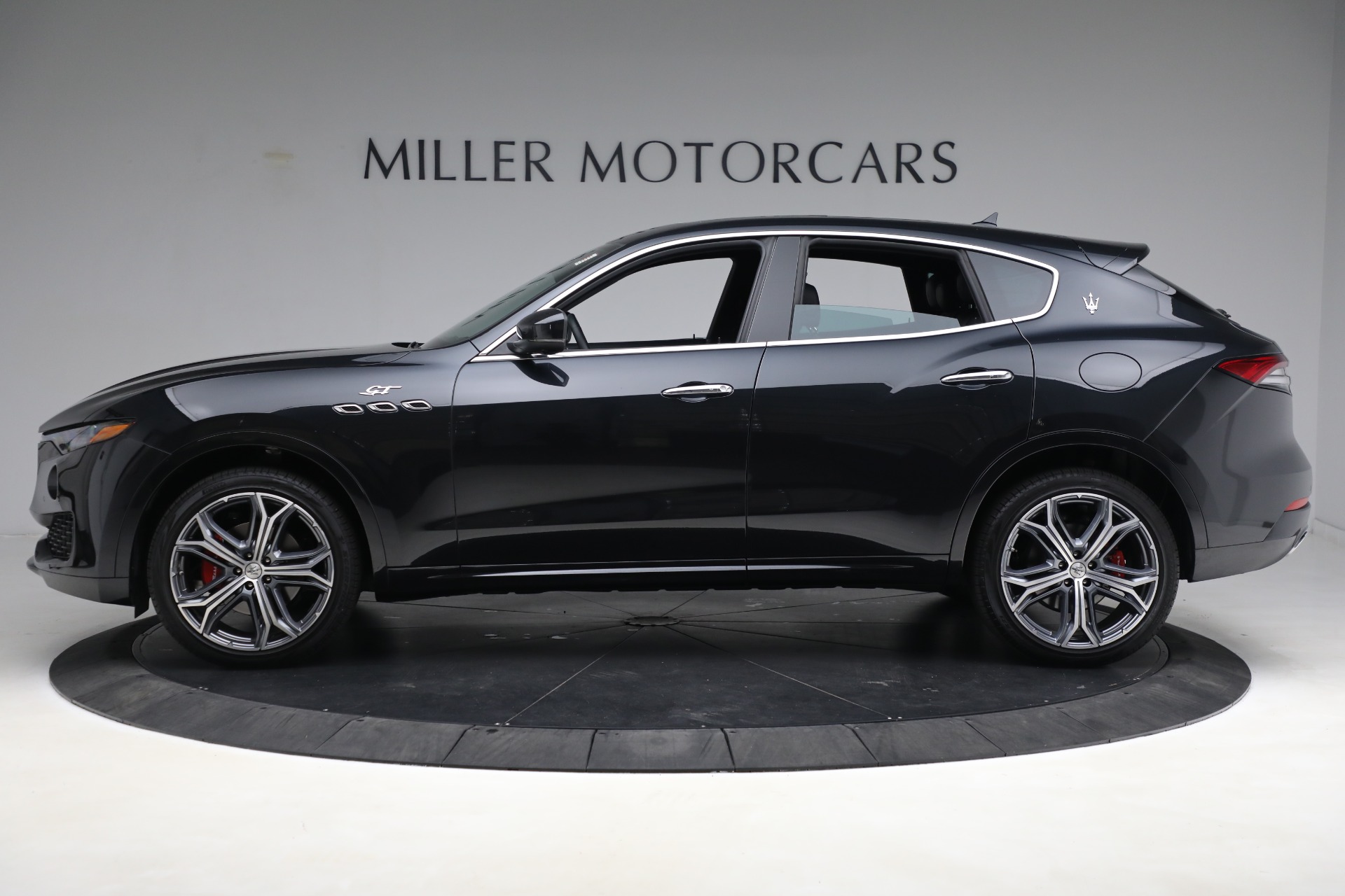 New-2023-Maserati-Levante-GT