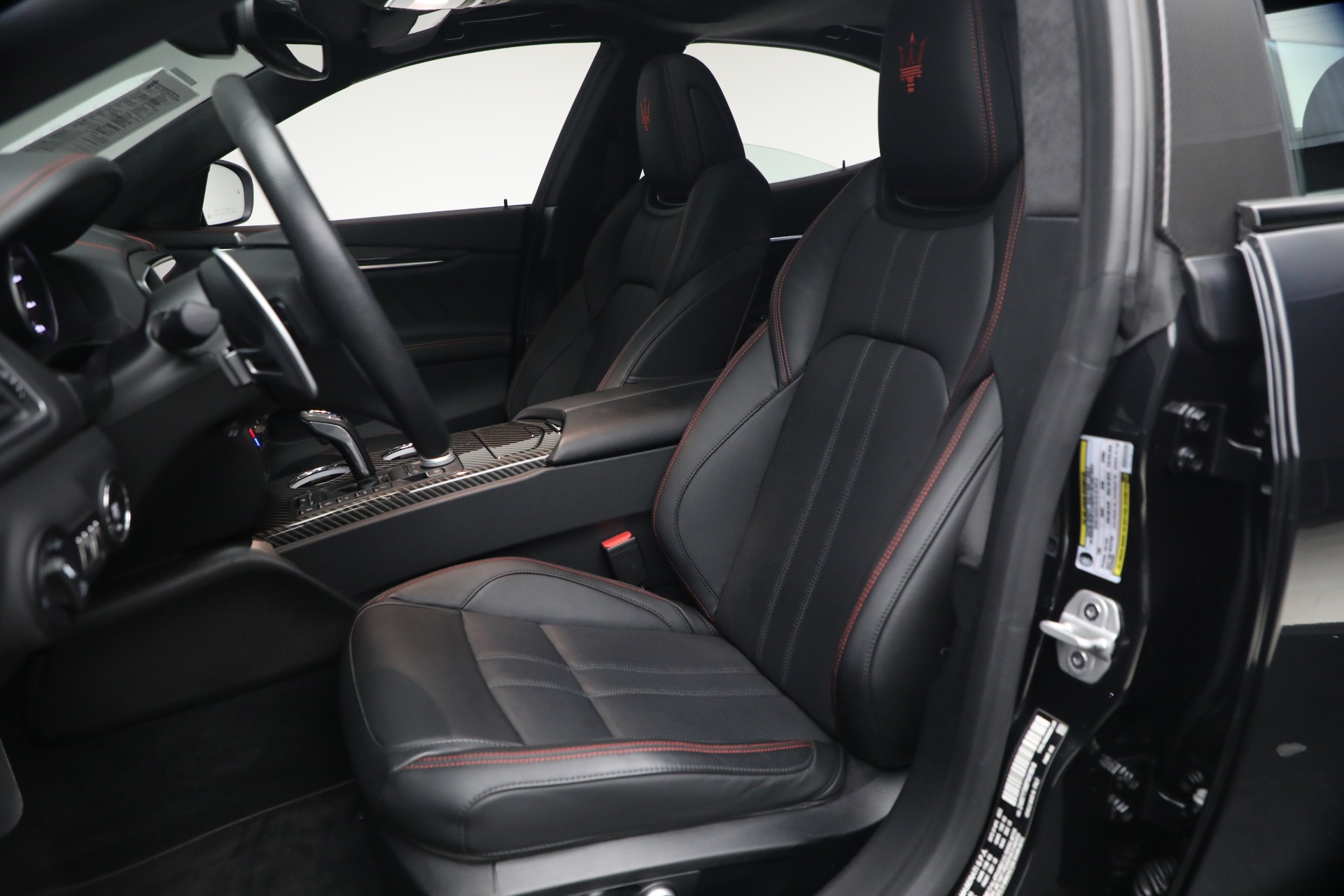 Used-2023-Maserati-Ghibli-Modena-Q4