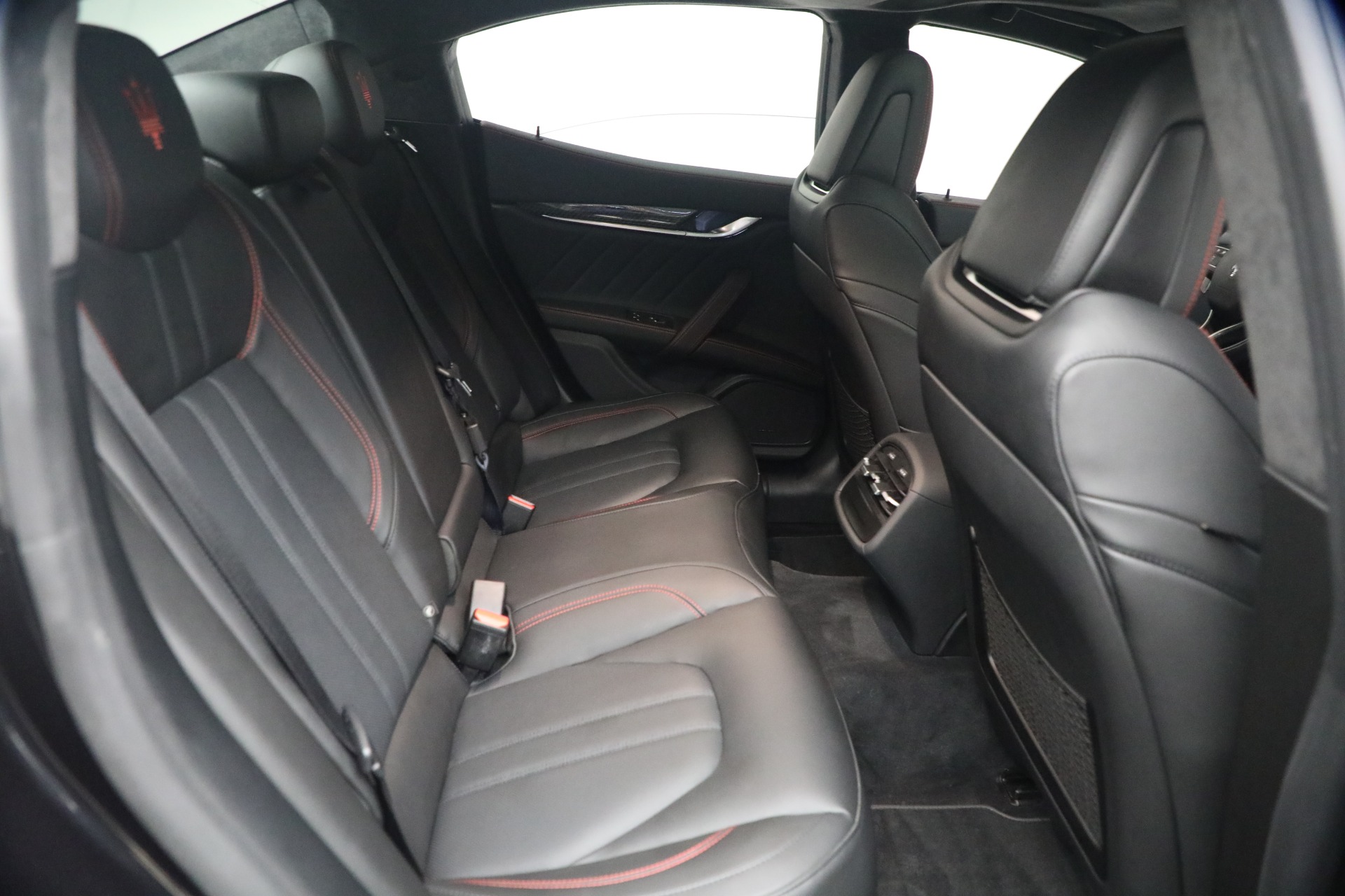 Used-2023-Maserati-Ghibli-Modena-Q4