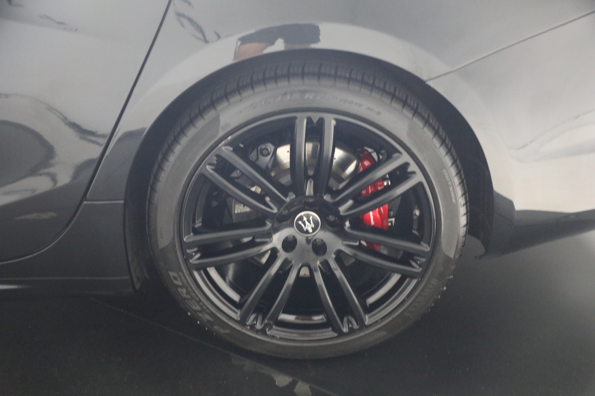 Used-2023-Maserati-Ghibli-Modena-Q4