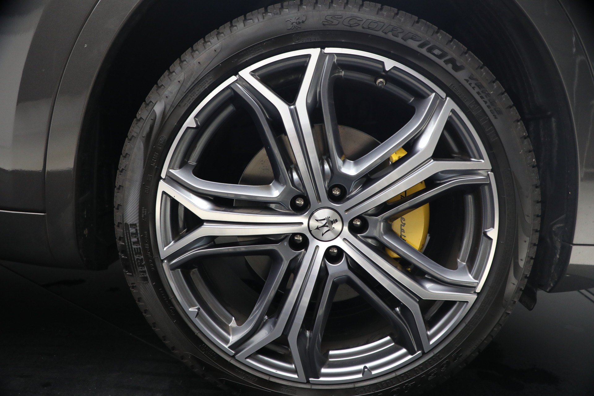 Used-2023-Maserati-Levante-GT