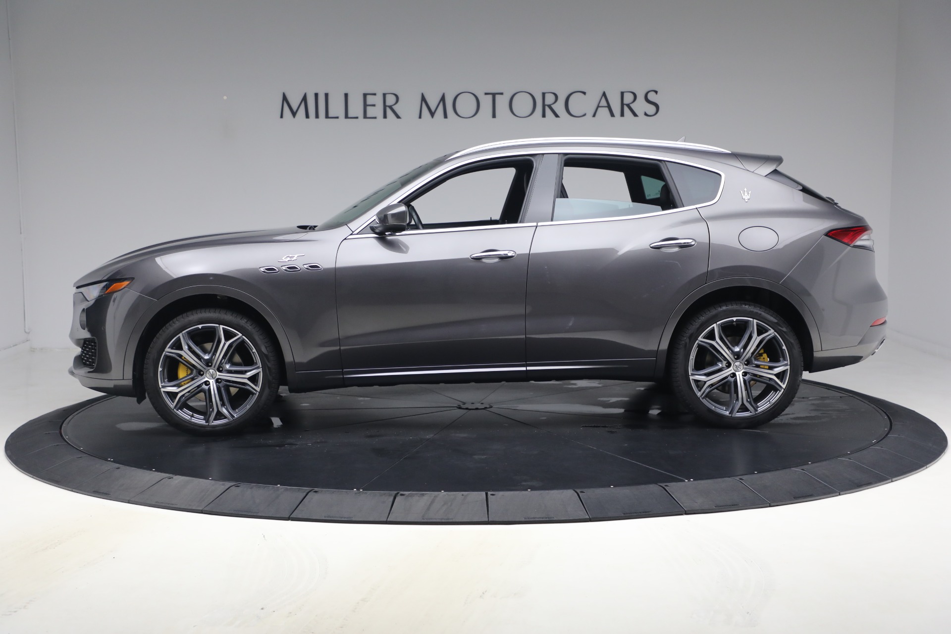 Used-2023-Maserati-Levante-GT