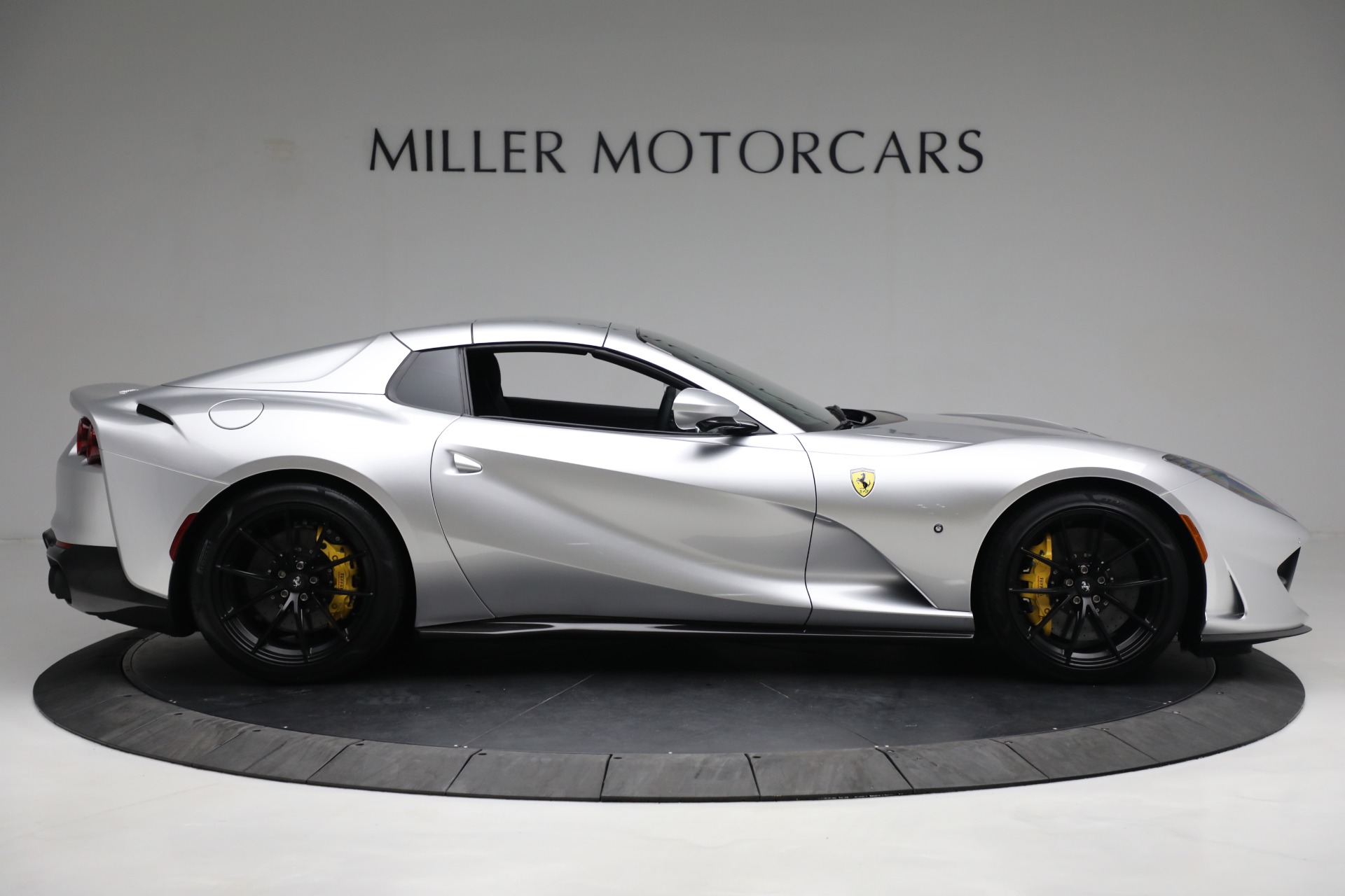 Used-2022-Ferrari-812-GTS