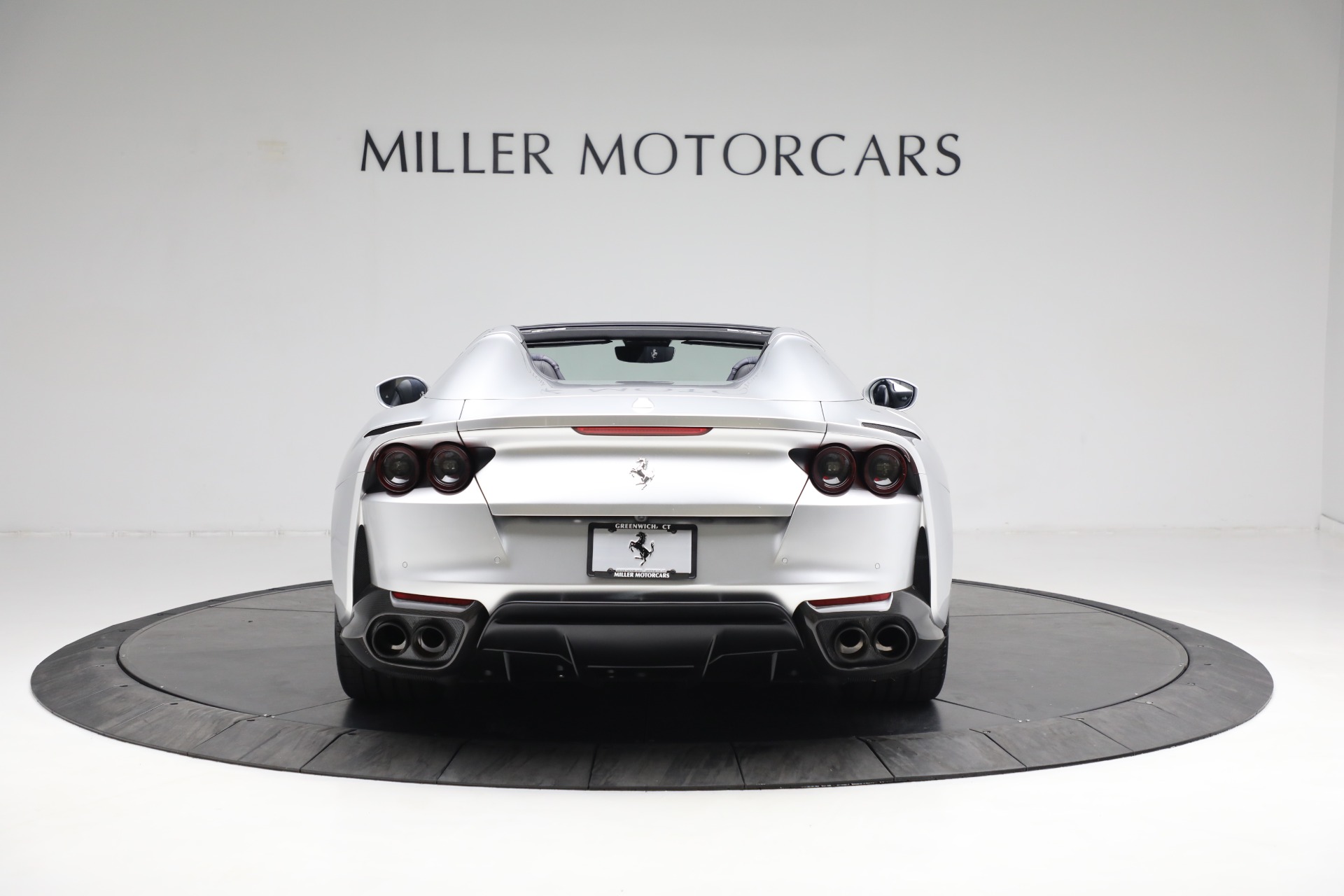 Used-2022-Ferrari-812-GTS