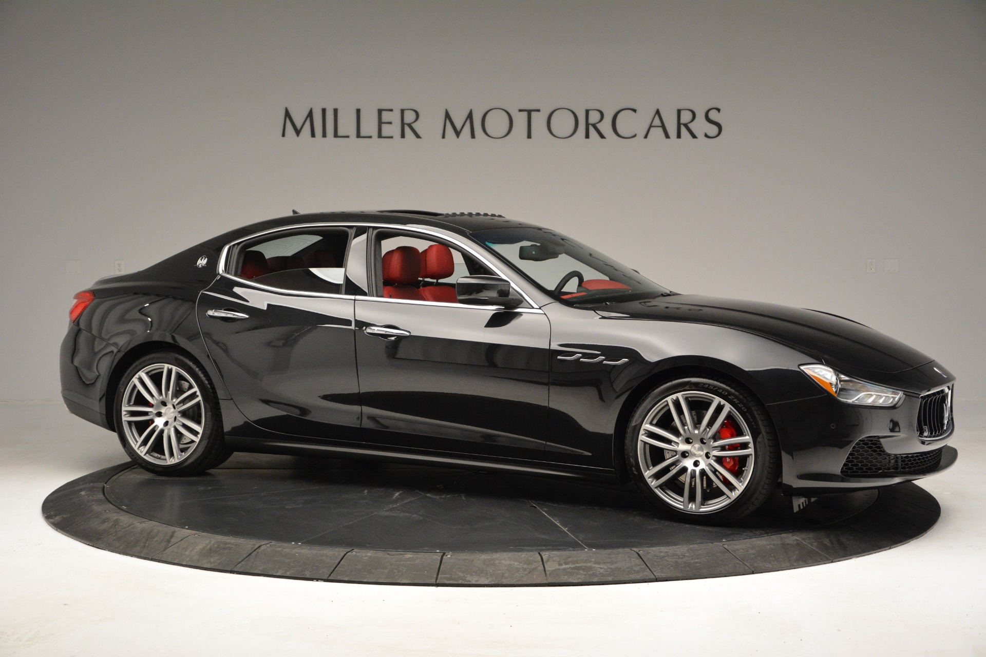 New-2017-Maserati-Ghibli-S-Q4