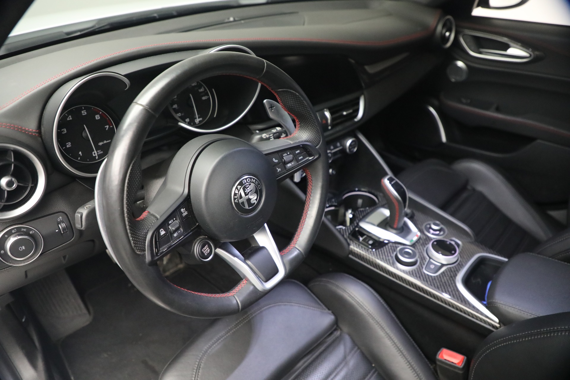 Used-2023-Alfa-Romeo-Giulia-Estrema