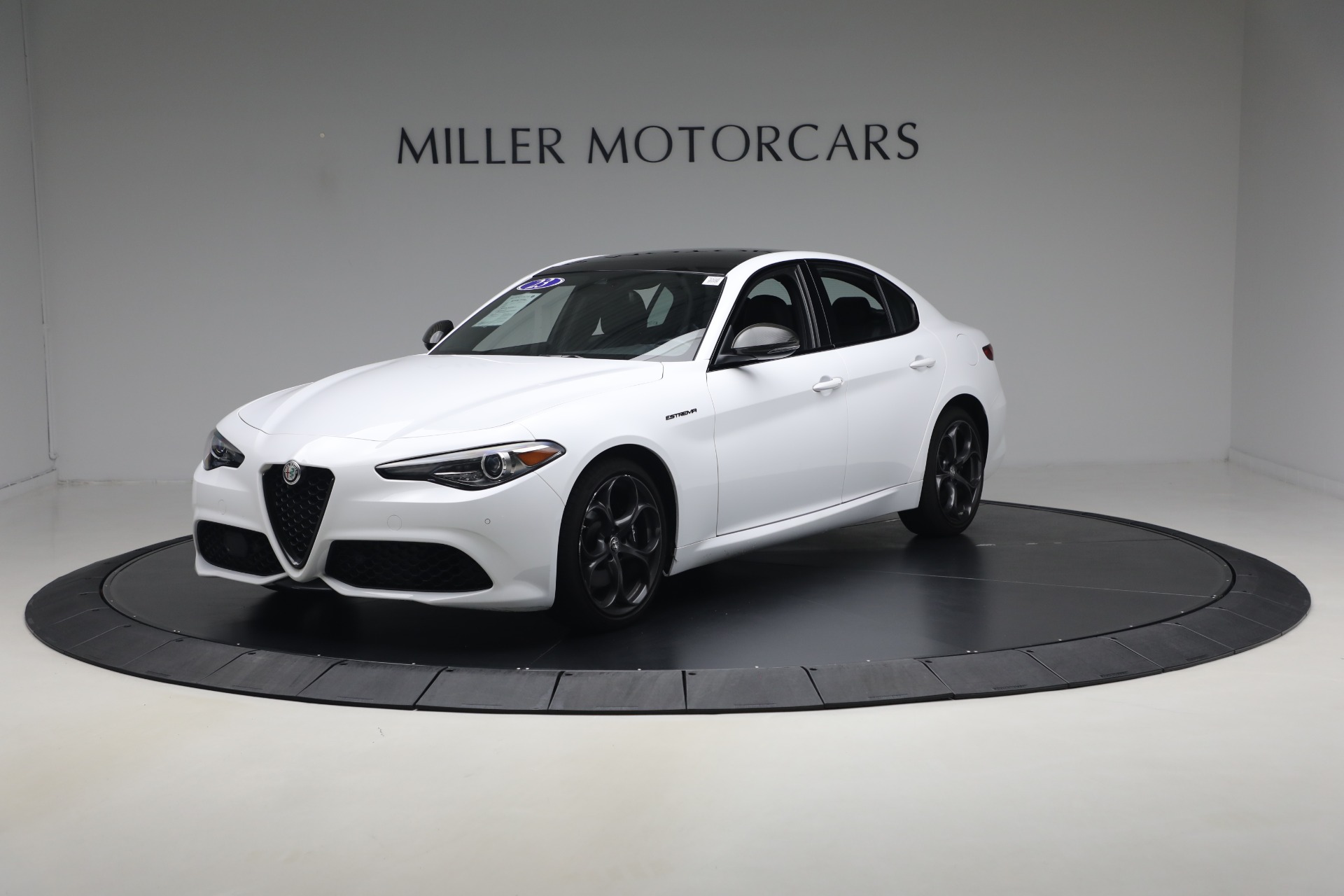 Used-2023-Alfa-Romeo-Giulia-Estrema