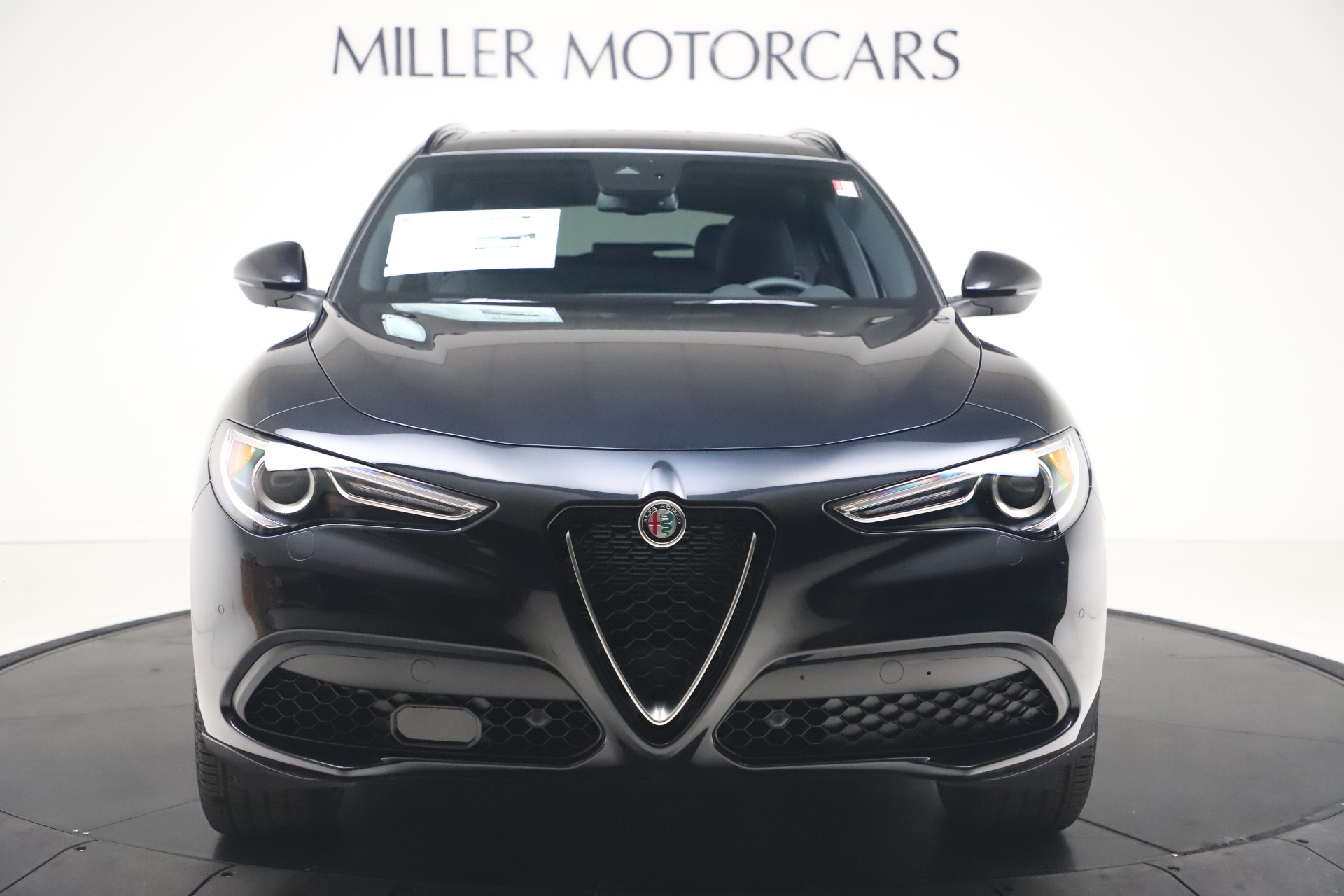 New-2023-Alfa-Romeo-Stelvio-Ti