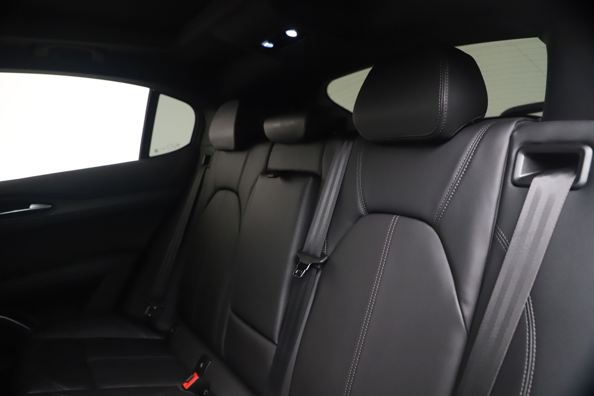 New-2023-Alfa-Romeo-Stelvio-Ti