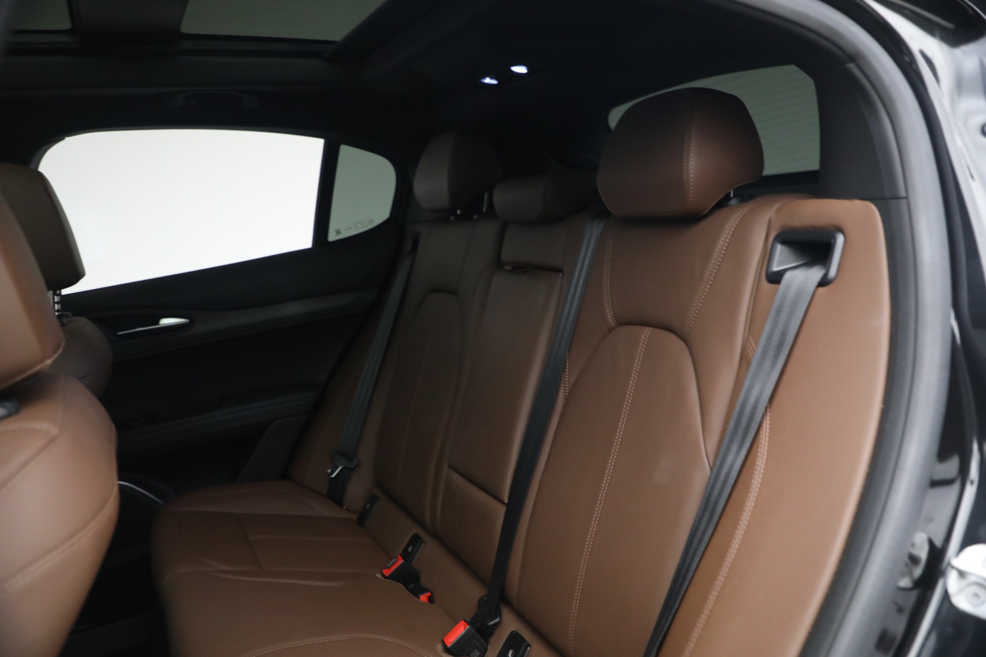 Used-2023-Alfa-Romeo-Stelvio-Ti
