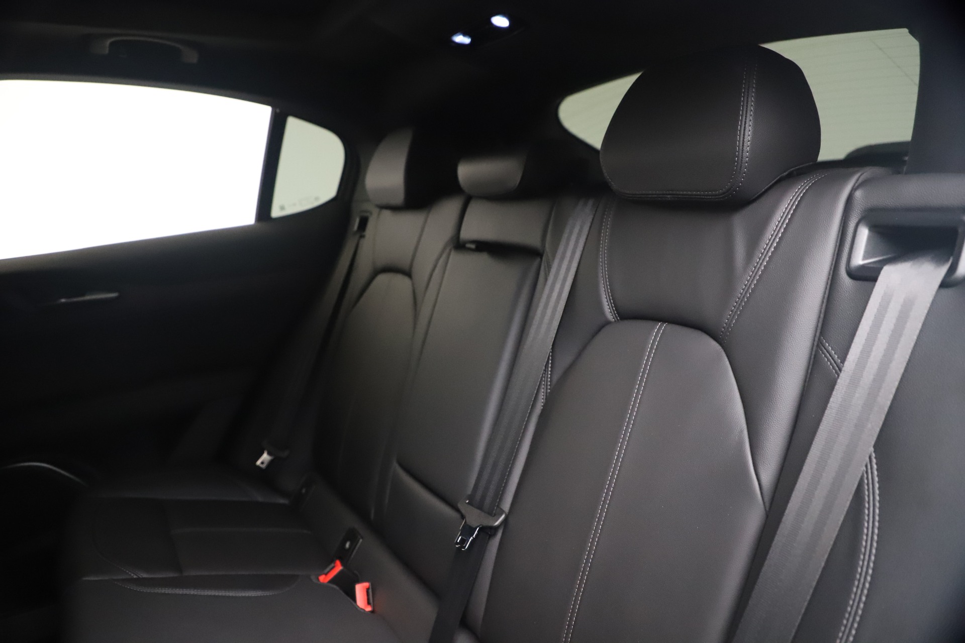 New-2023-Alfa-Romeo-Stelvio-Ti