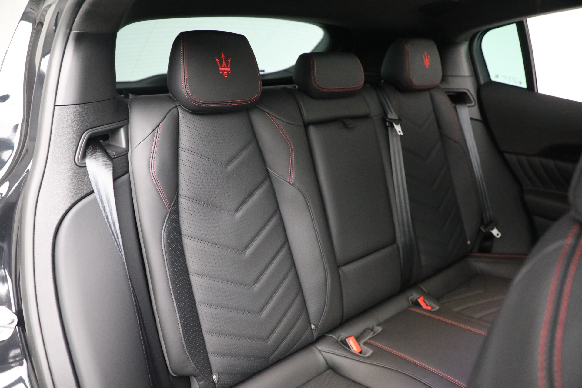 New-2023-Maserati-Grecale-Modena