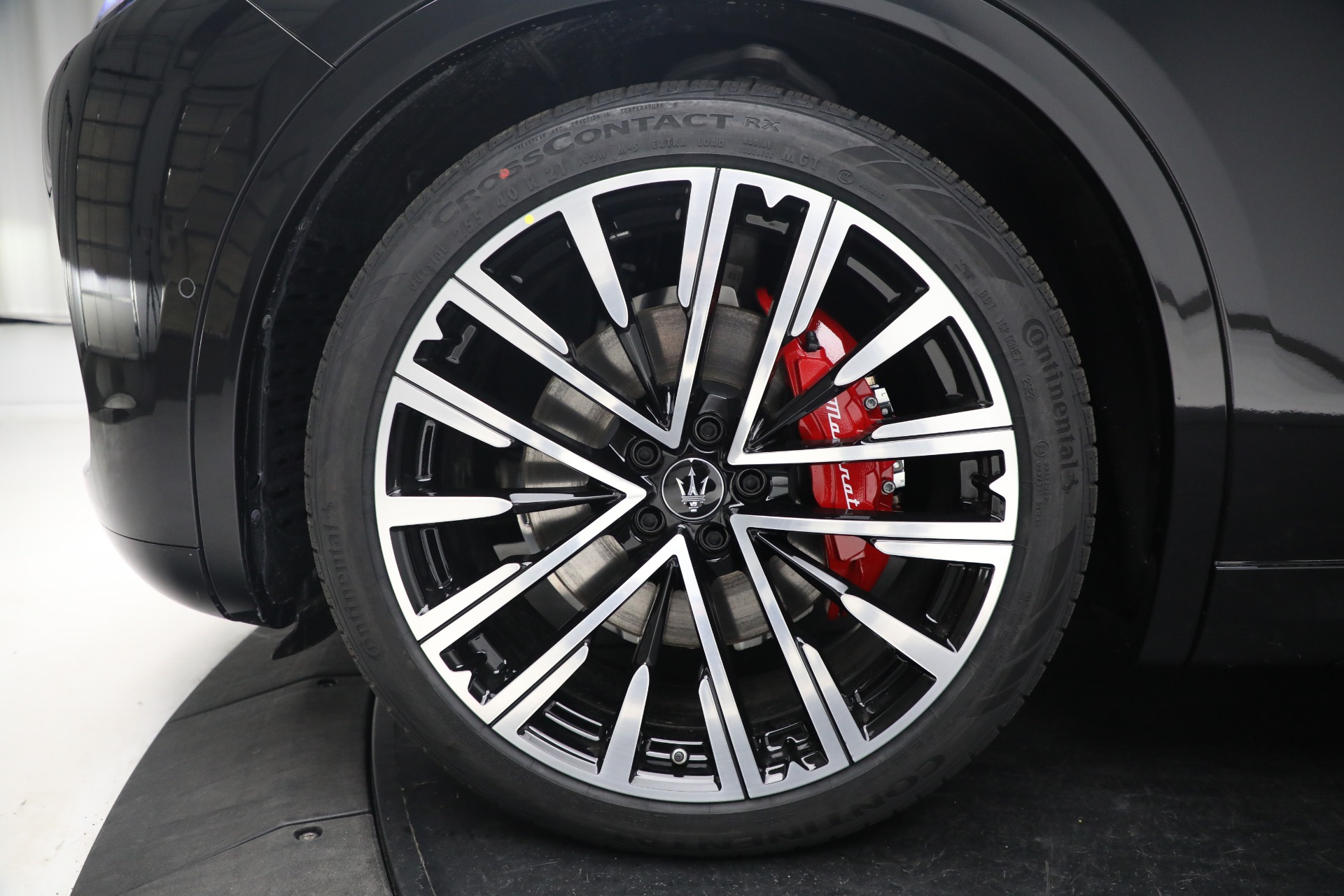 New-2023-Maserati-Grecale-Modena