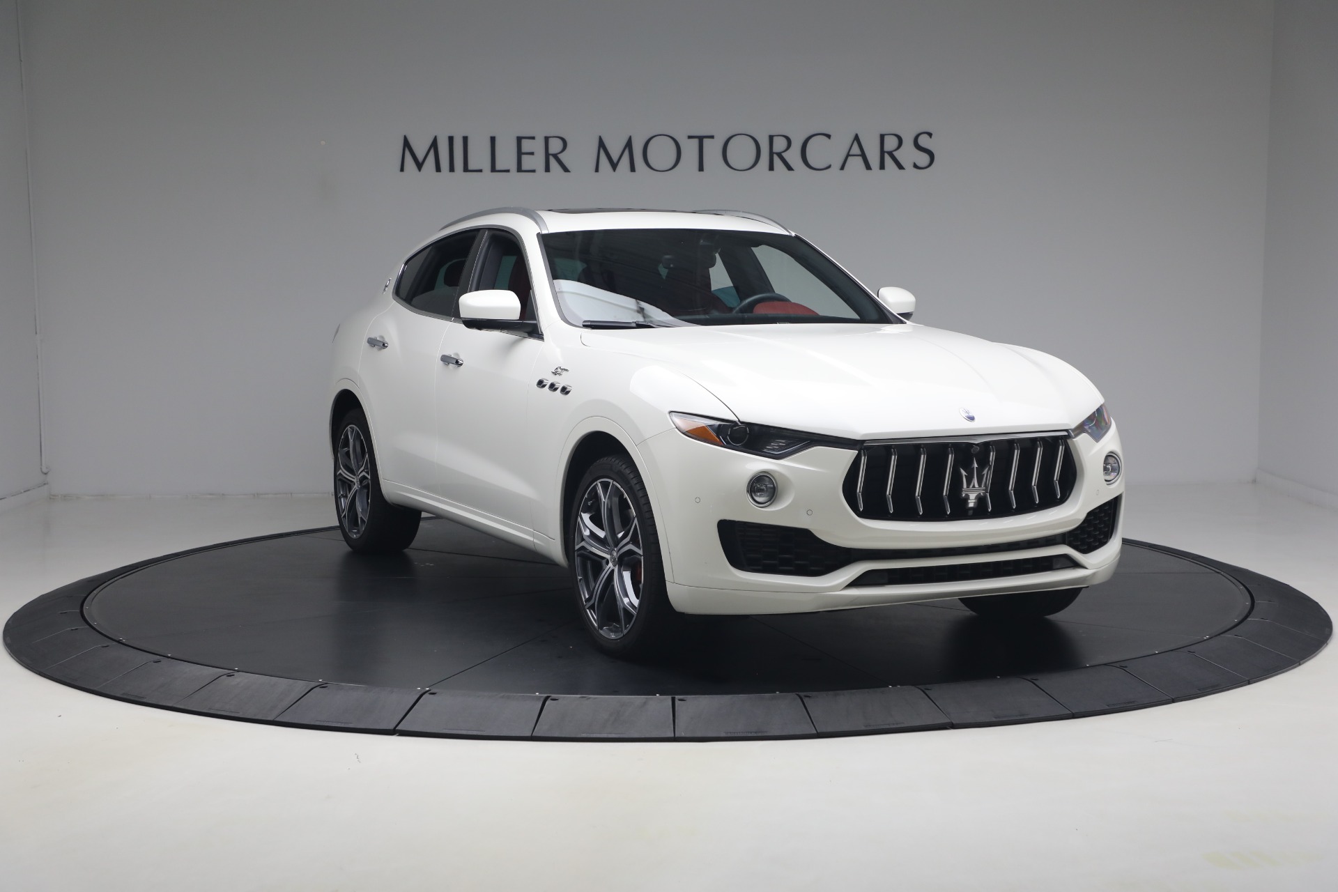 Used-2023-Maserati-Levante-GT