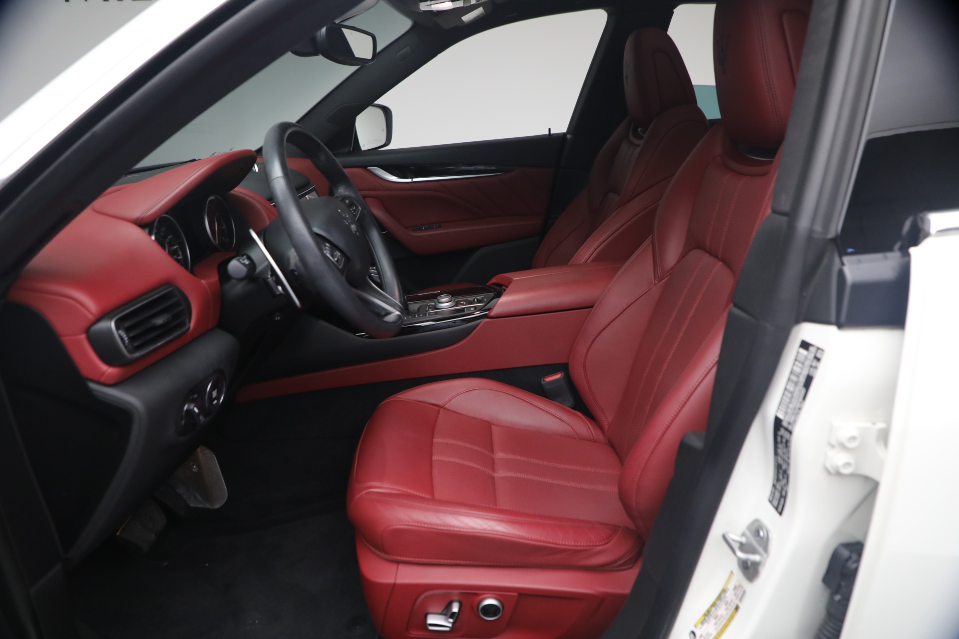Used-2023-Maserati-Levante-GT