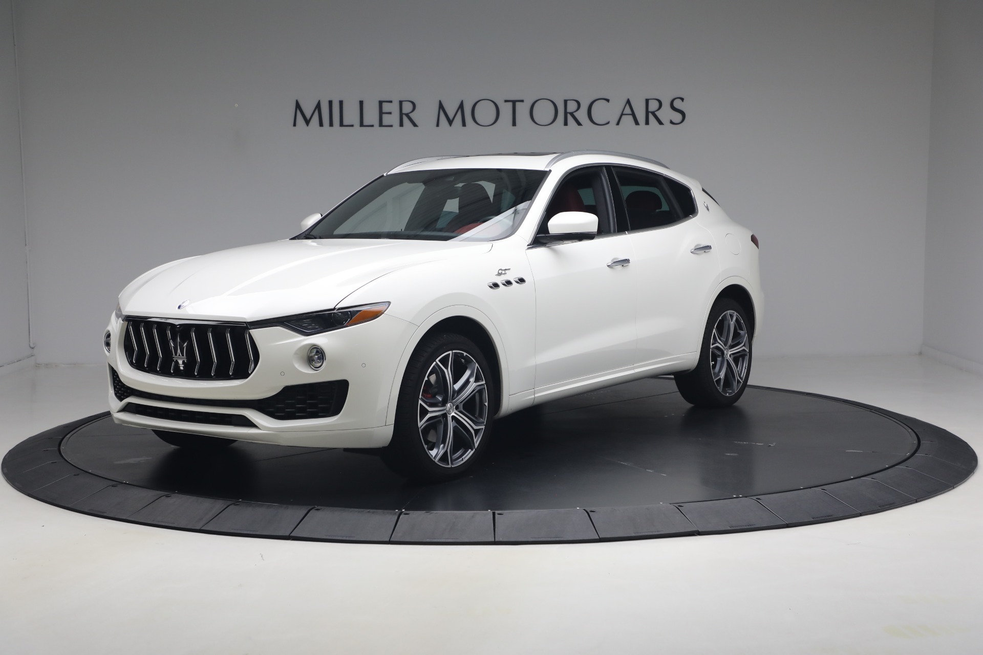 Used-2023-Maserati-Levante-GT