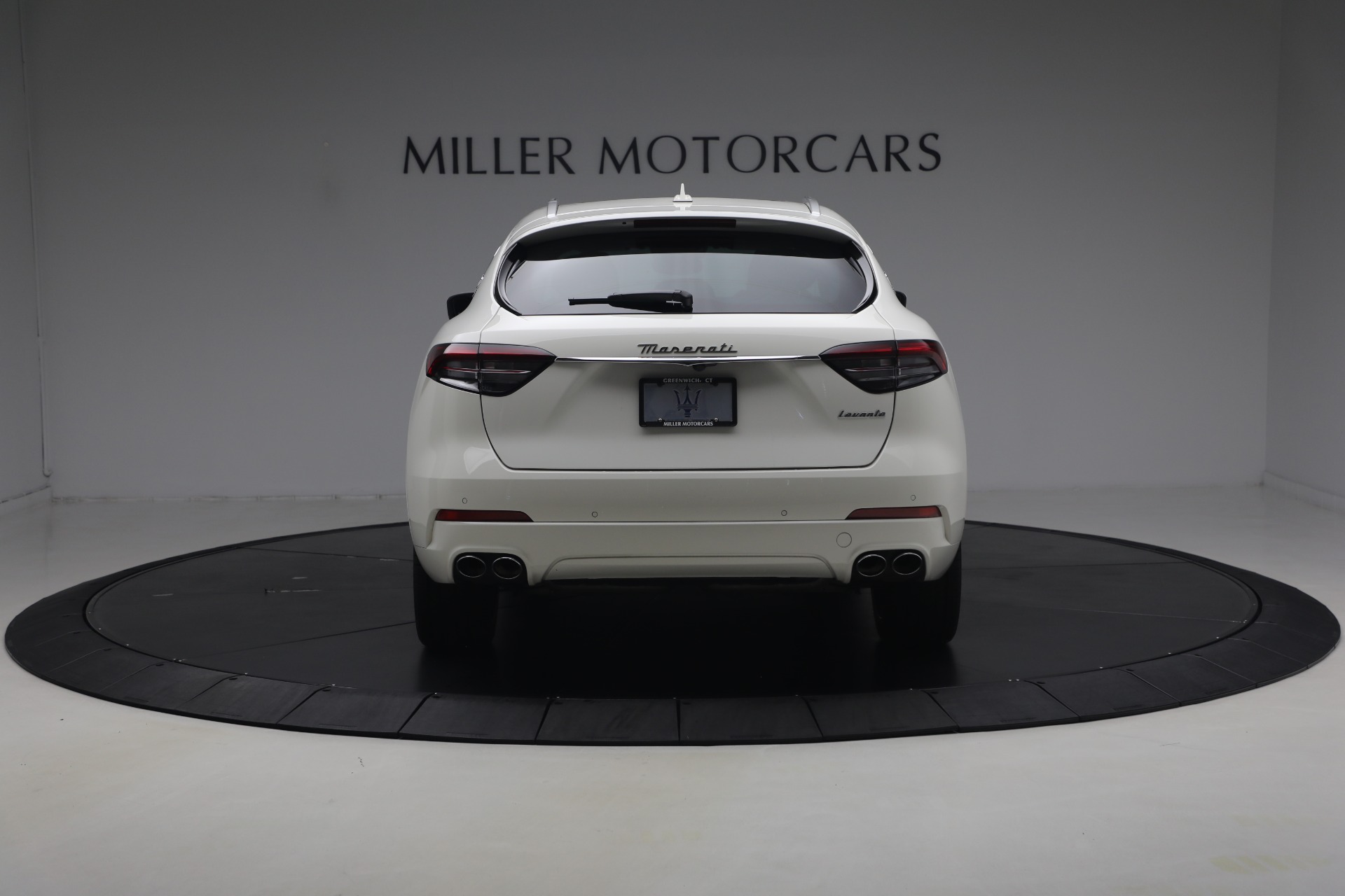 Used-2023-Maserati-Levante-GT