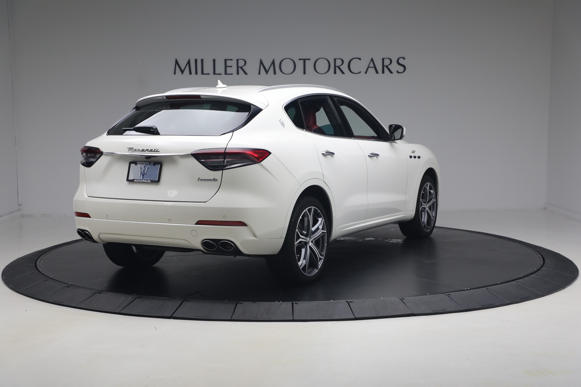 Used-2023-Maserati-Levante-GT