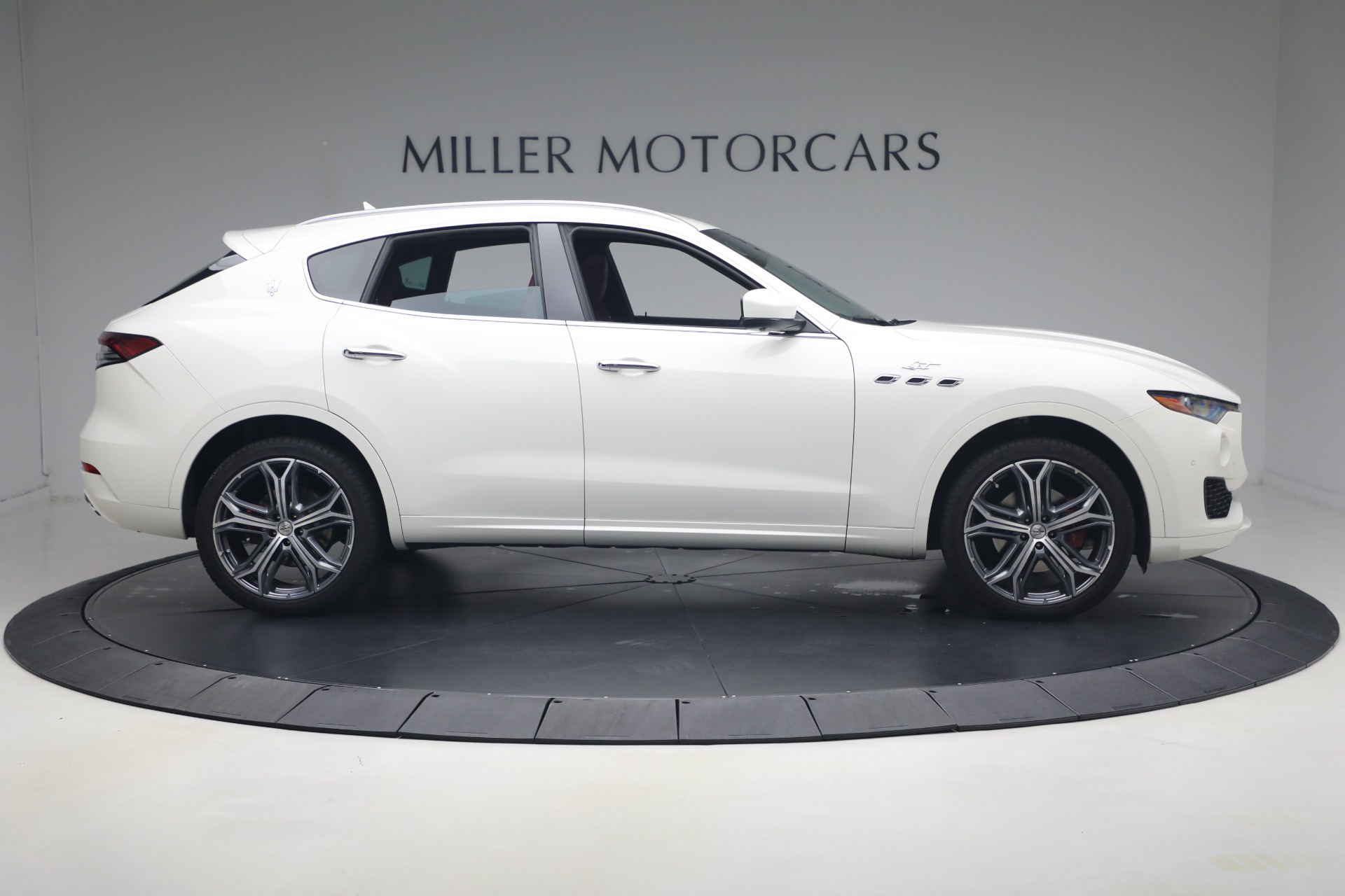 Used-2023-Maserati-Levante-GT