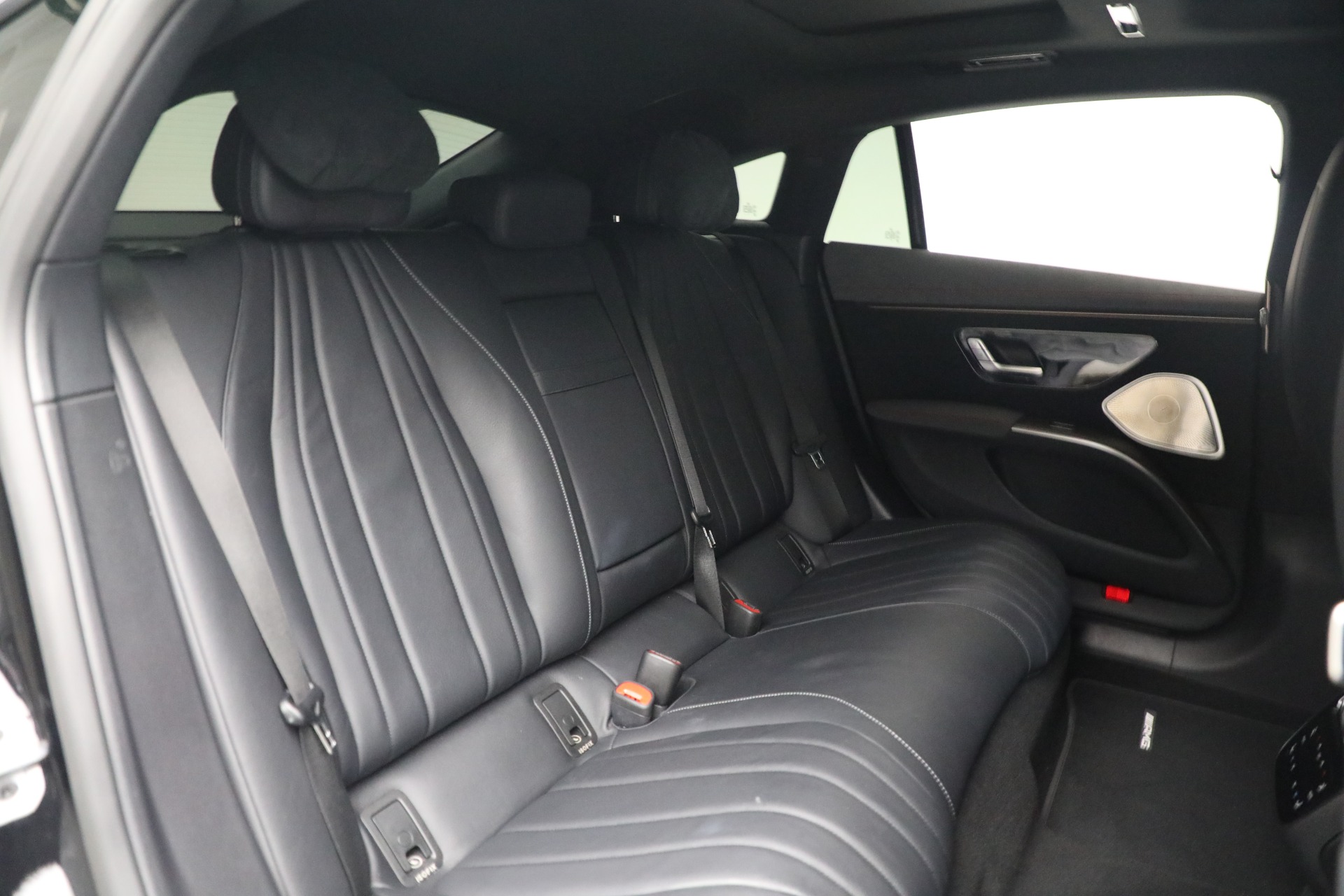 Used-2022-Mercedes-Benz-EQS-EQS-580-4MATIC