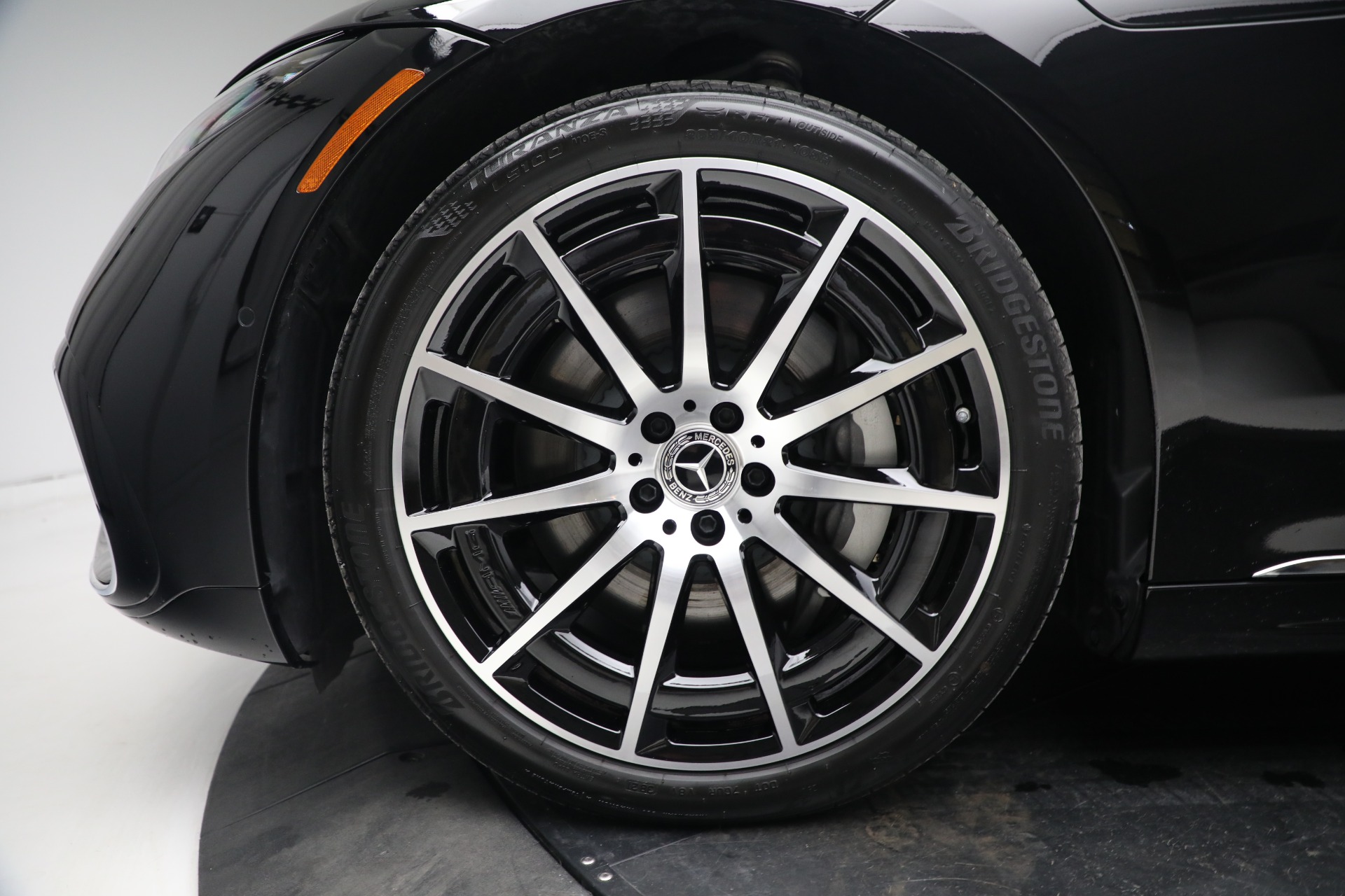 Used-2022-Mercedes-Benz-EQS-EQS-580-4MATIC