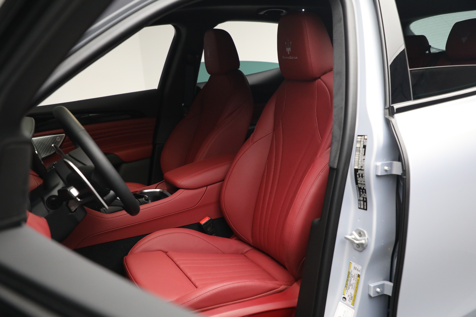 New-2023-Maserati-Grecale-Modena