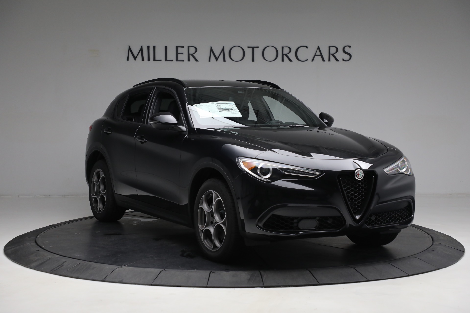 New-2023-Alfa-Romeo-Stelvio-Sprint