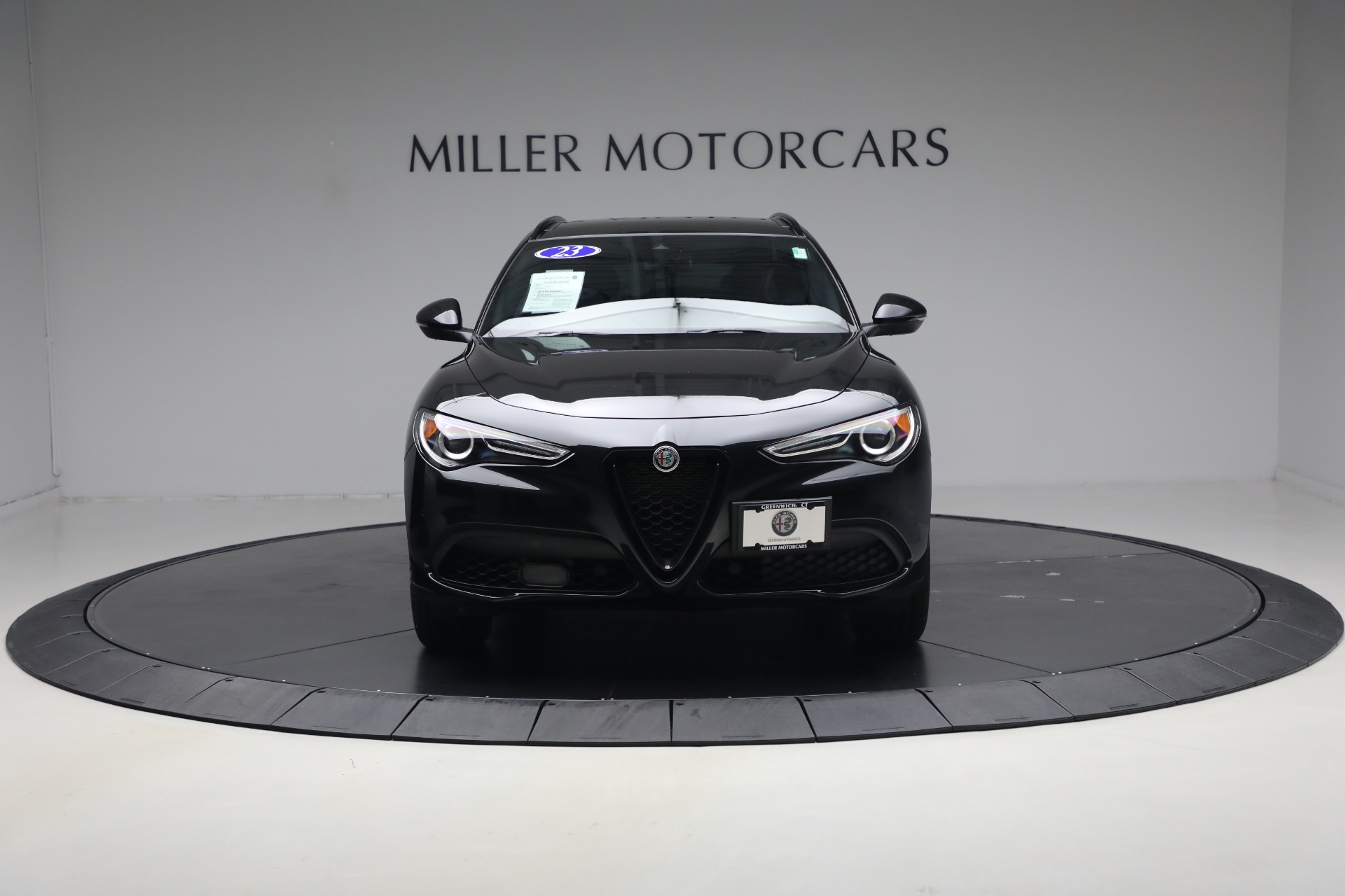 Used-2023-Alfa-Romeo-Stelvio-Sprint