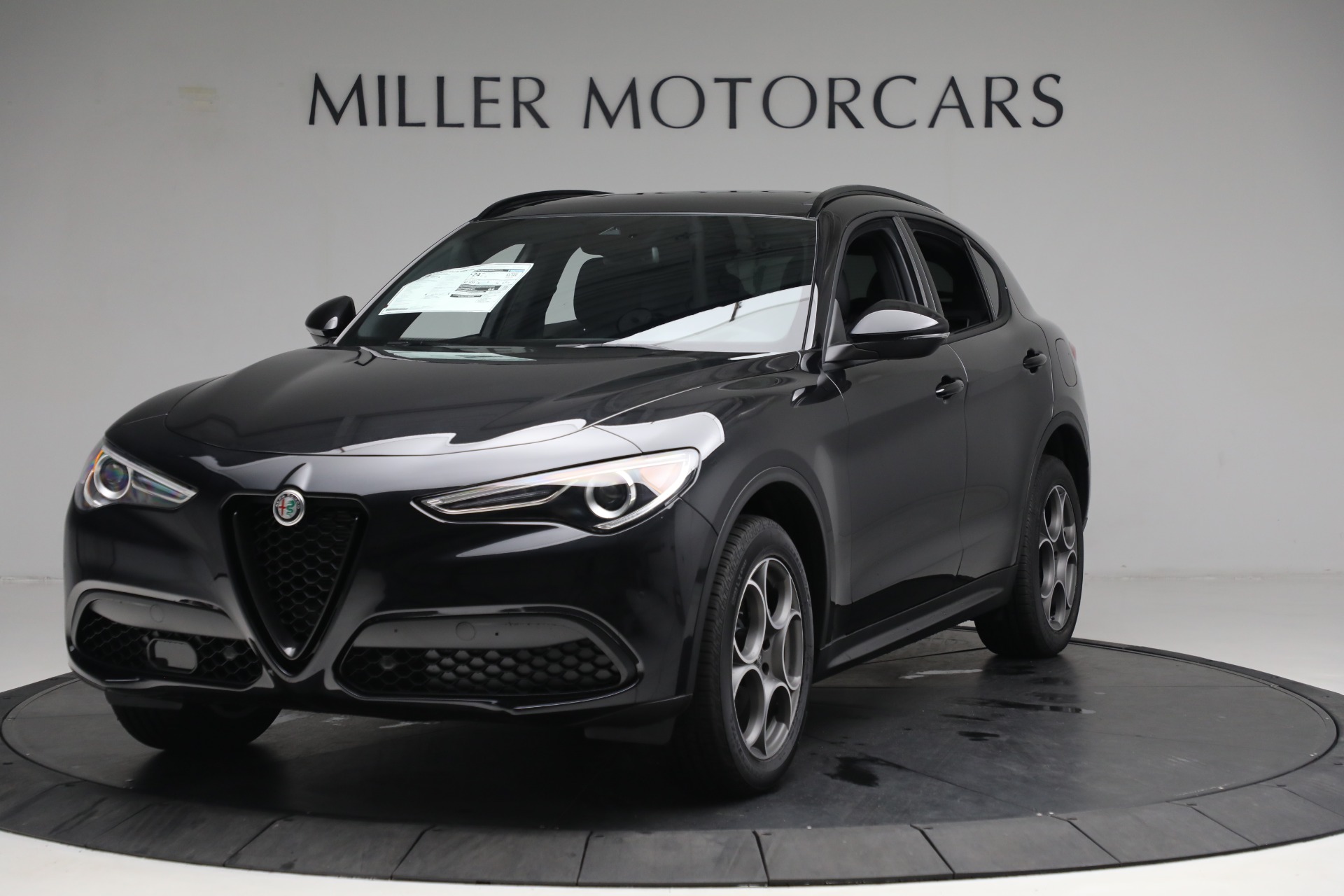 New-2023-Alfa-Romeo-Stelvio-Sprint
