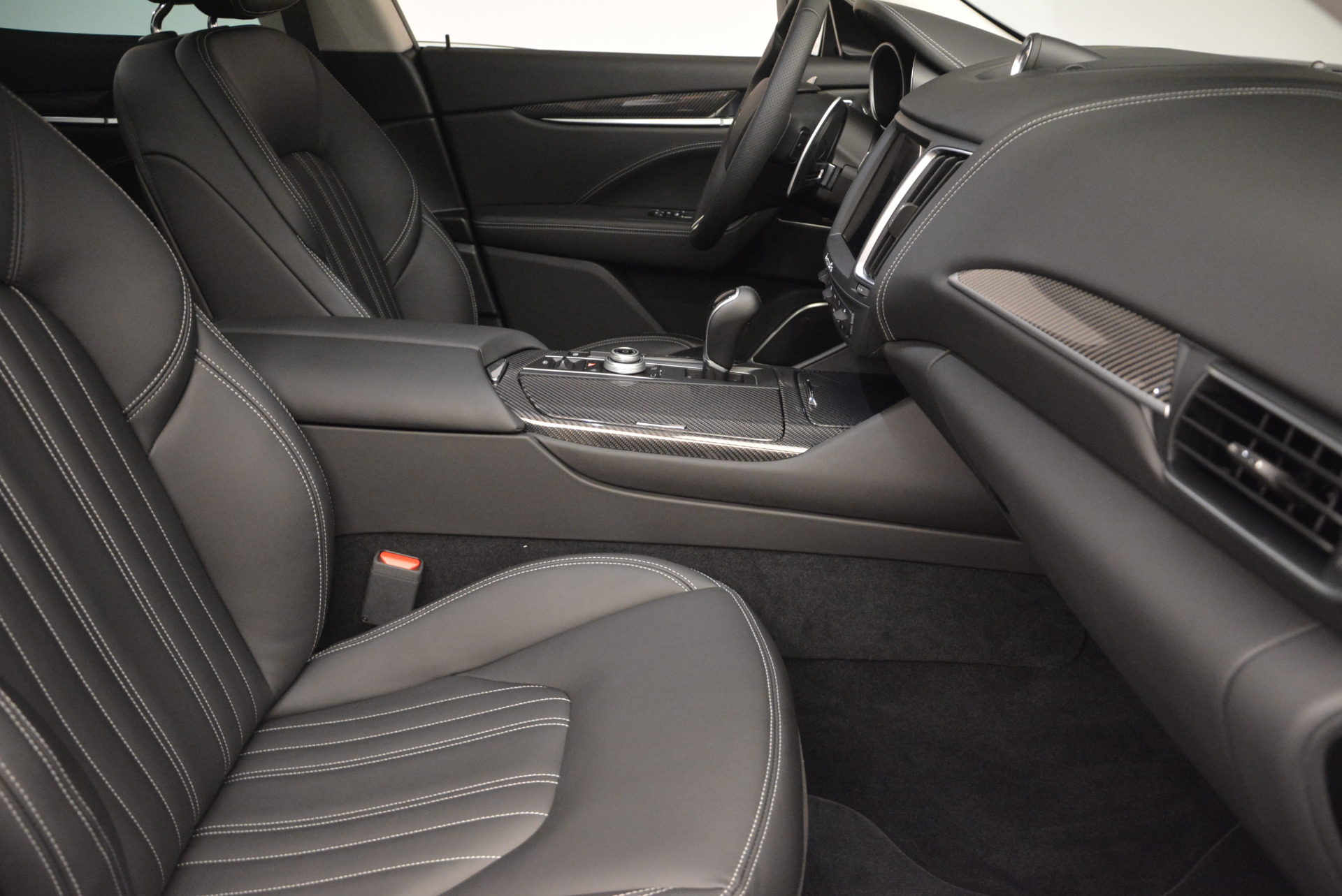 New-2017-Maserati-Levante