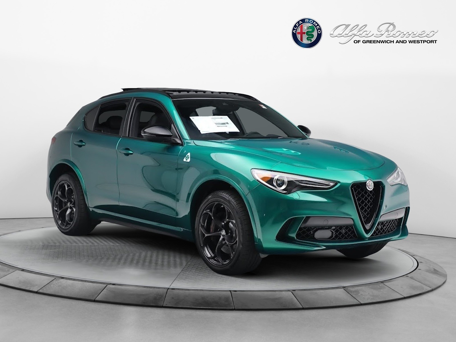 New-2023-Alfa-Romeo-Stelvio-Quadrifoglio