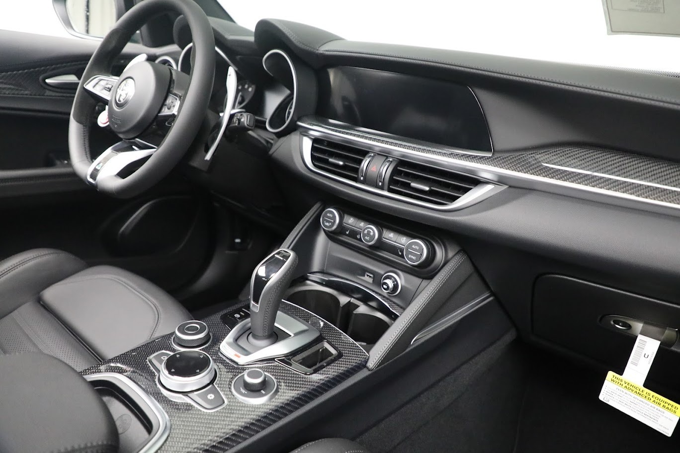 New-2023-Alfa-Romeo-Stelvio-Quadrifoglio