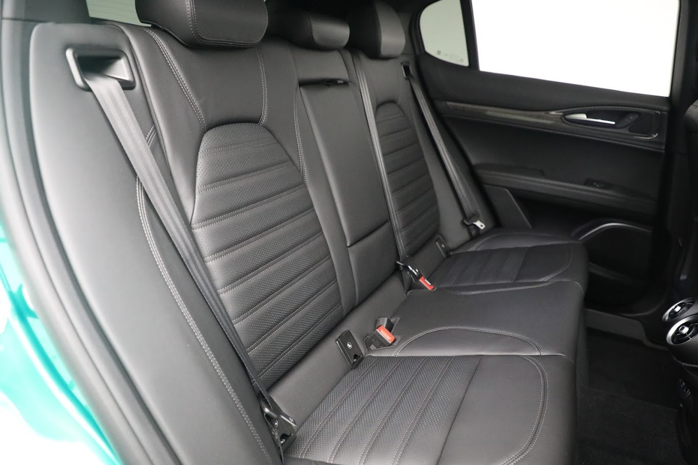 New-2023-Alfa-Romeo-Stelvio-Quadrifoglio