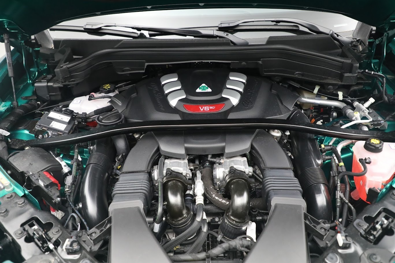 New-2023-Alfa-Romeo-Stelvio-Quadrifoglio