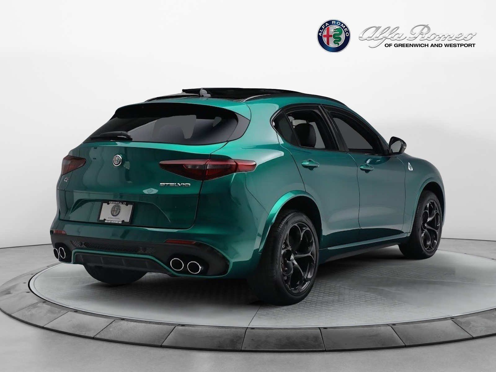 New-2023-Alfa-Romeo-Stelvio-Quadrifoglio