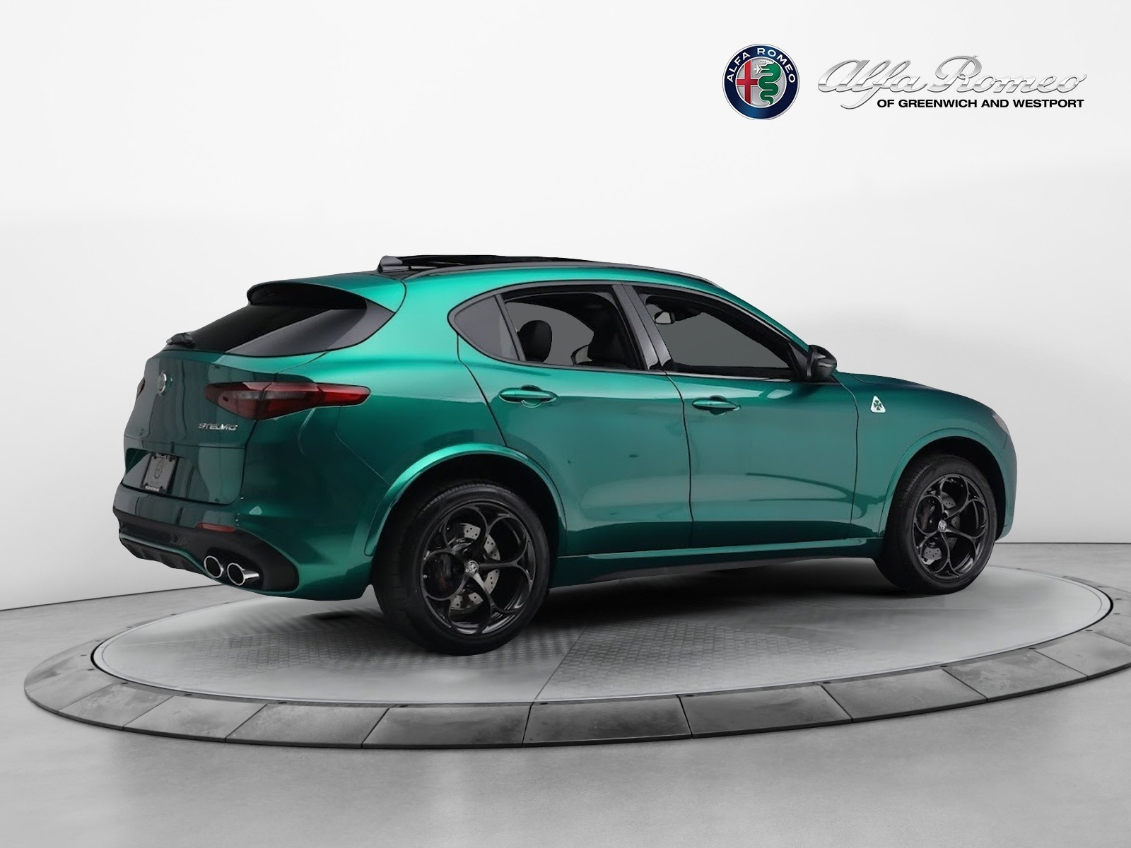 New-2023-Alfa-Romeo-Stelvio-Quadrifoglio