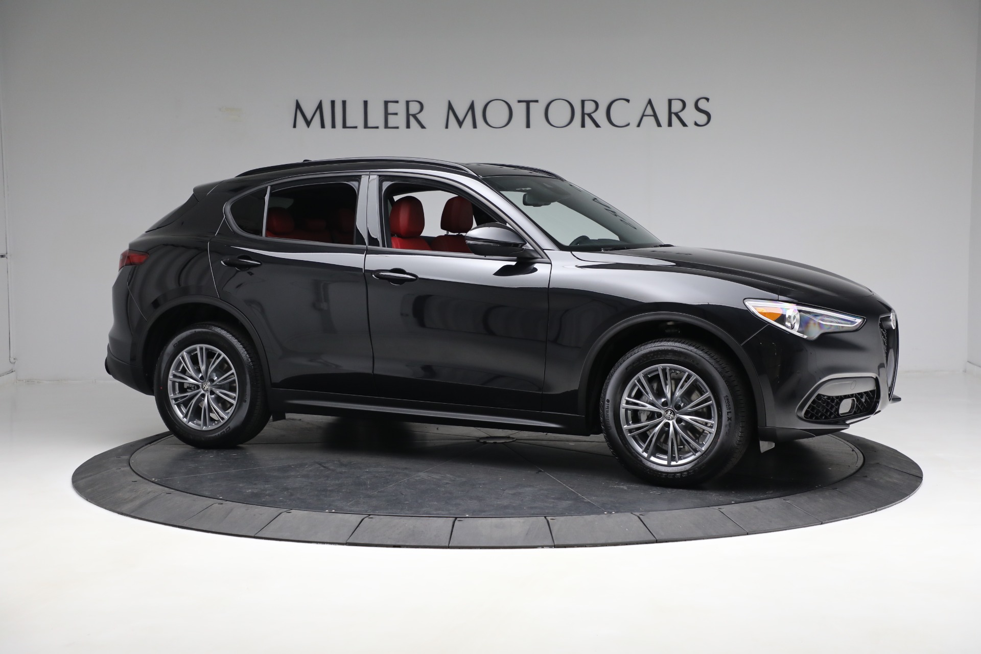 New-2023-Alfa-Romeo-Stelvio-Sprint