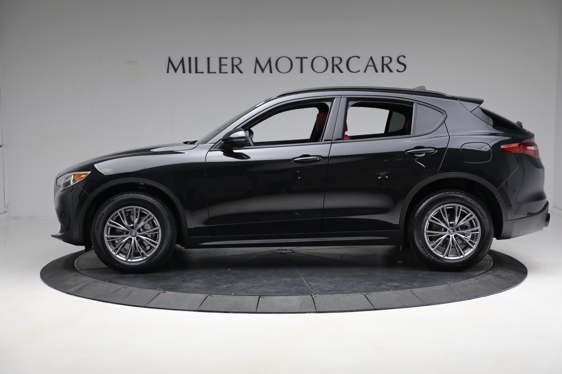 New-2023-Alfa-Romeo-Stelvio-Sprint