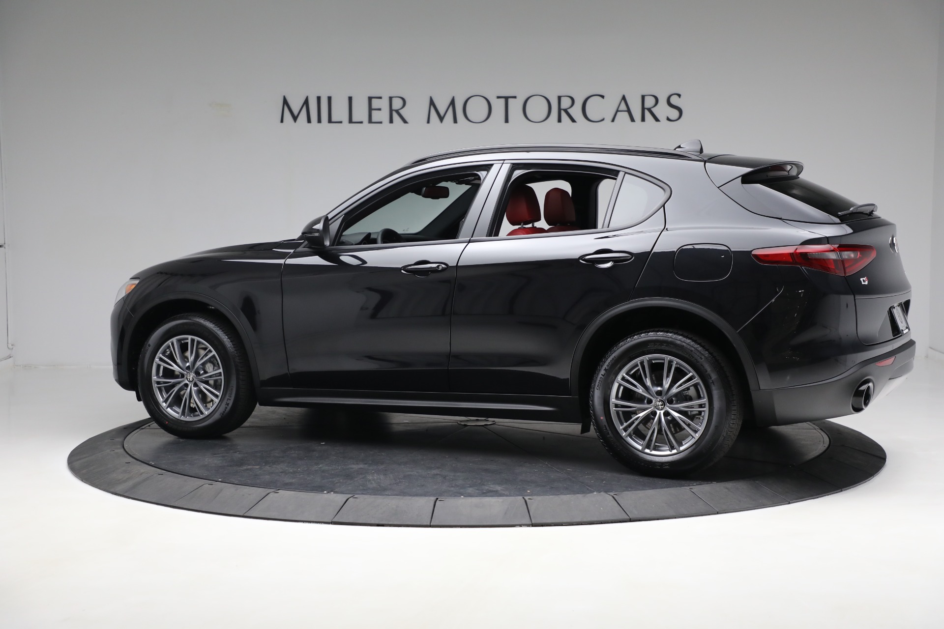New-2023-Alfa-Romeo-Stelvio-Sprint