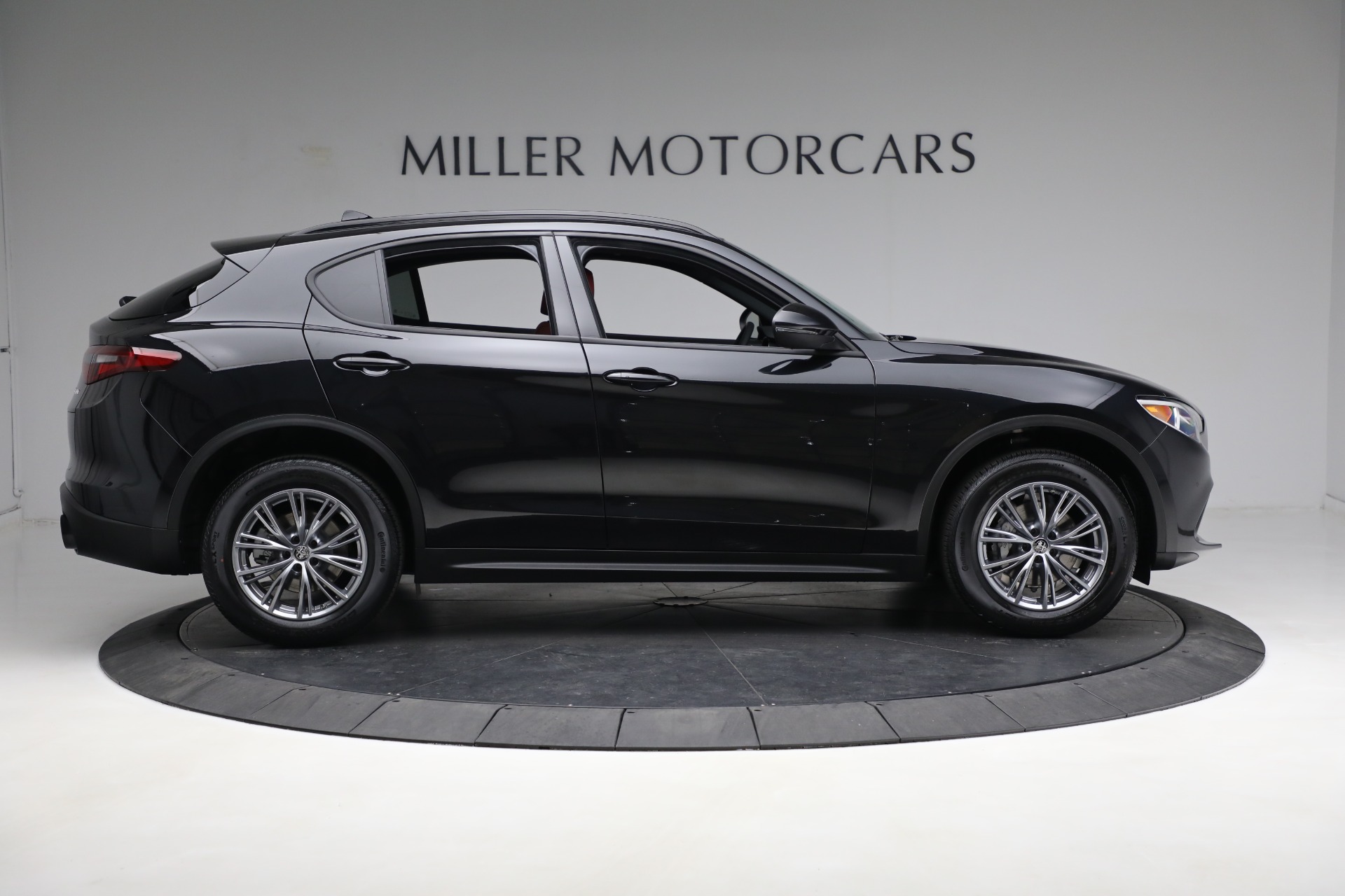 New-2023-Alfa-Romeo-Stelvio-Sprint