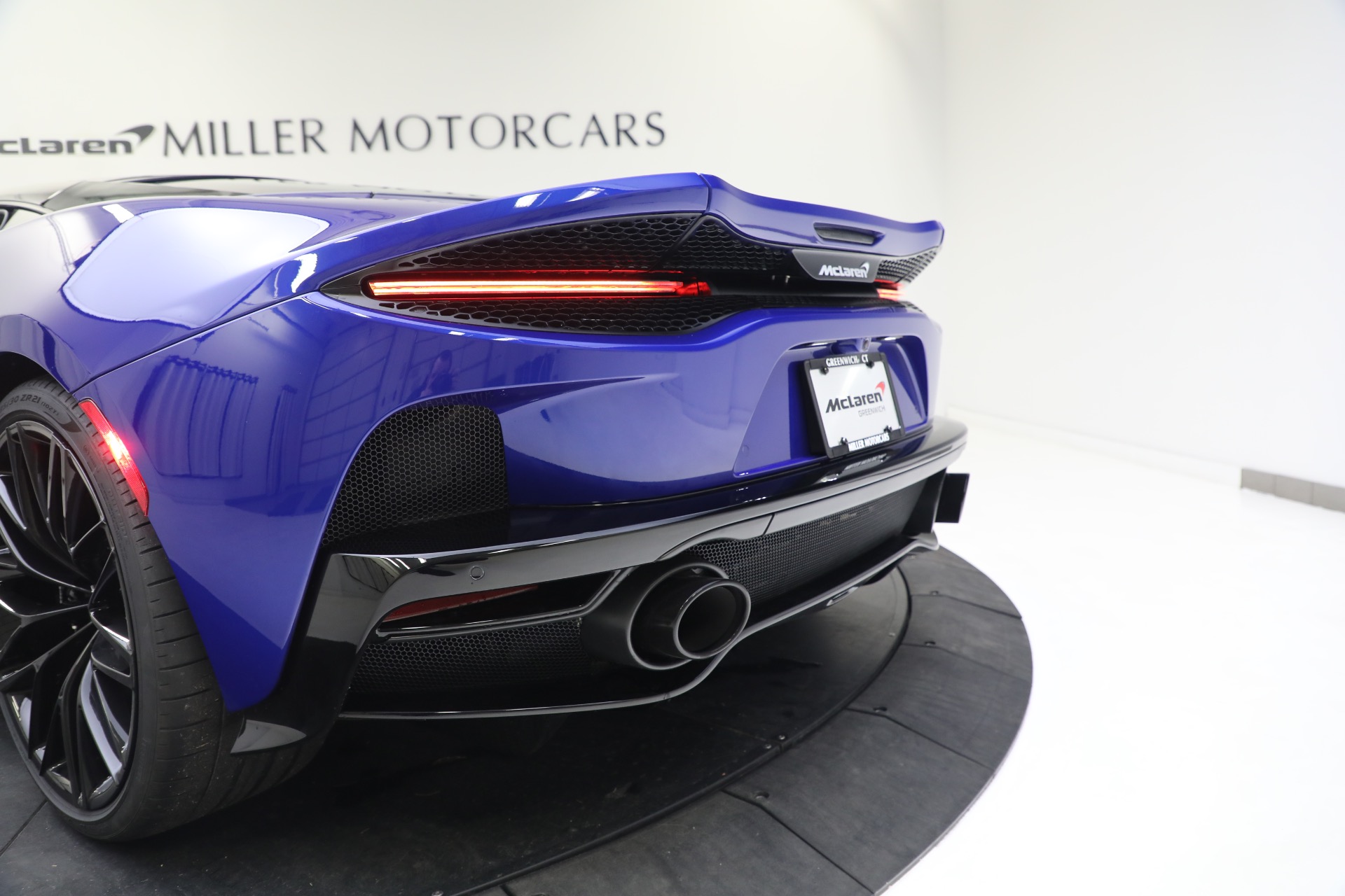 New-2023-McLaren-GT-Luxe