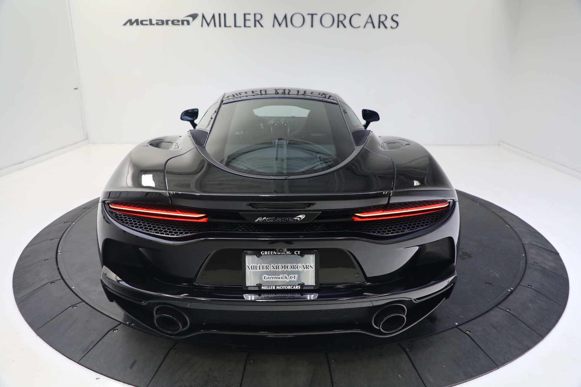 New-2023-McLaren-GT-Luxe