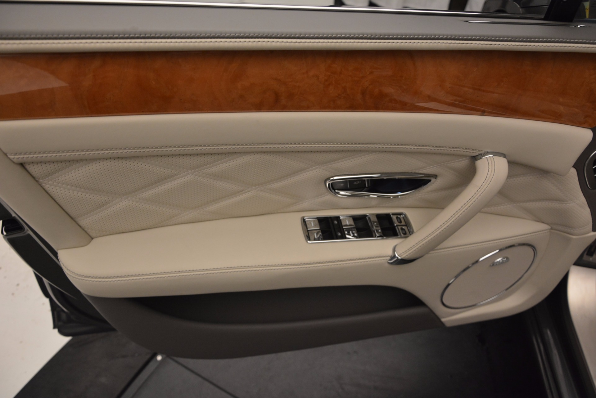 Used-2016-Bentley-Flying-Spur-W12