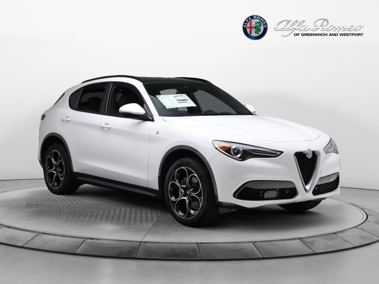New-2023-Alfa-Romeo-Stelvio-Ti