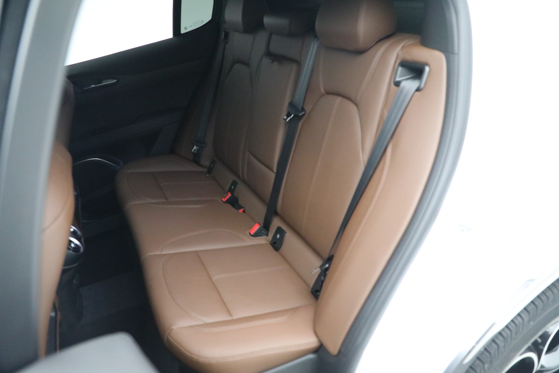 New-2023-Alfa-Romeo-Stelvio-Ti