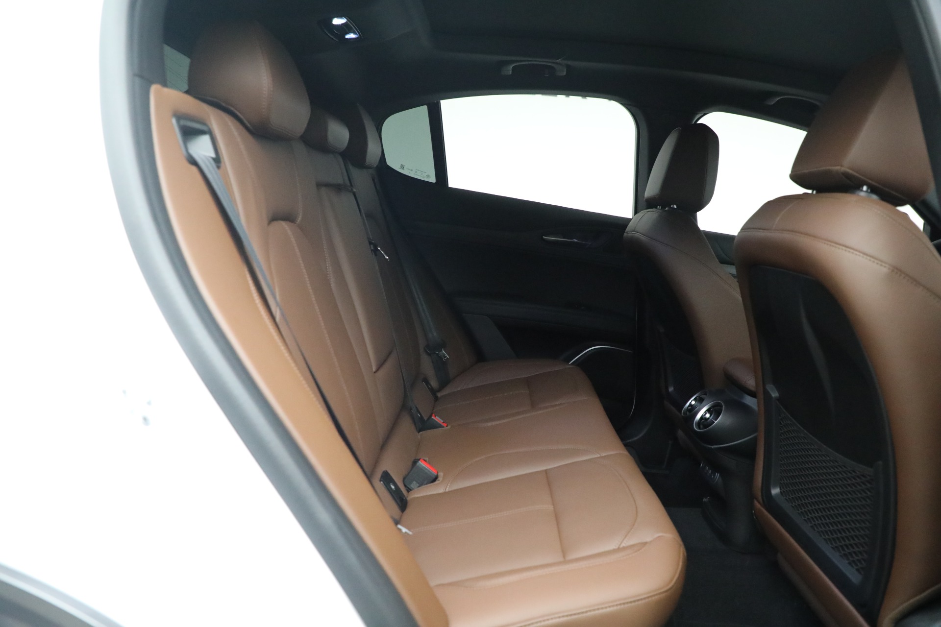 New-2023-Alfa-Romeo-Stelvio-Ti