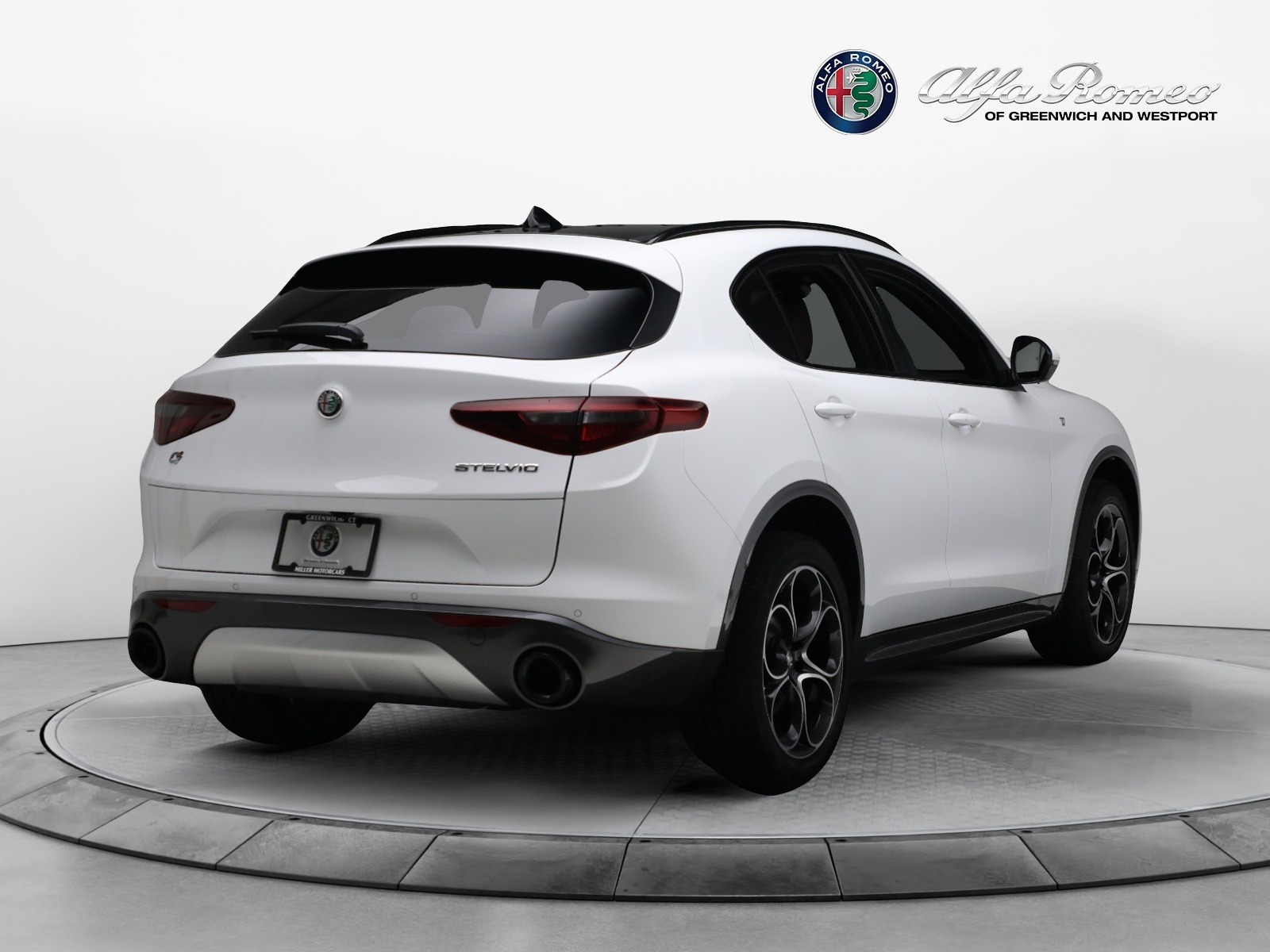 New-2023-Alfa-Romeo-Stelvio-Ti