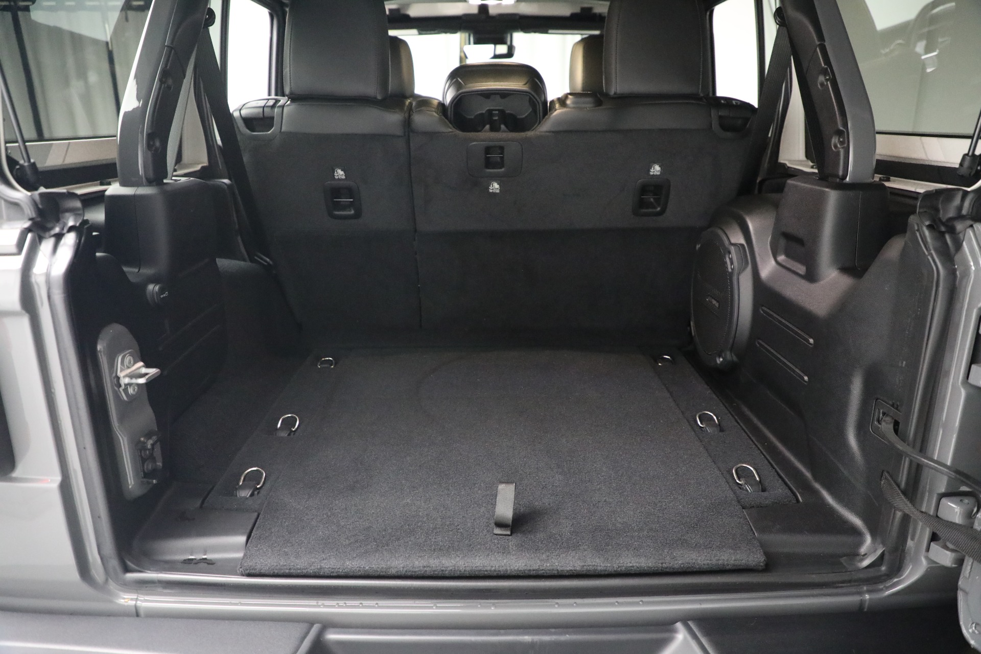 Used-2021-Jeep-Wrangler-Unlimited-Rubicon-392