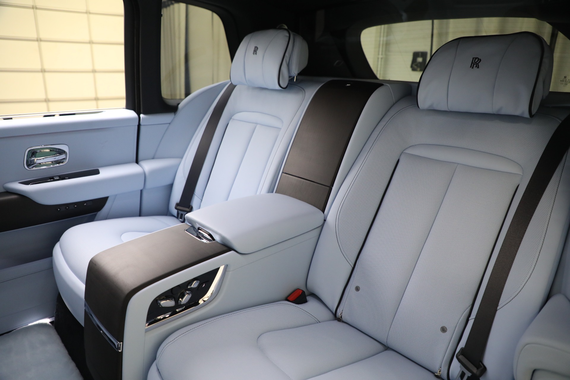 New-2023-Rolls-Royce-Cullinan